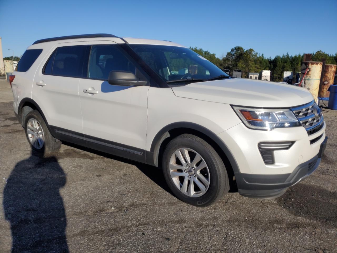 Photo 3 VIN: 1FM5K8DH9JGA40791 - FORD EXPLORER 