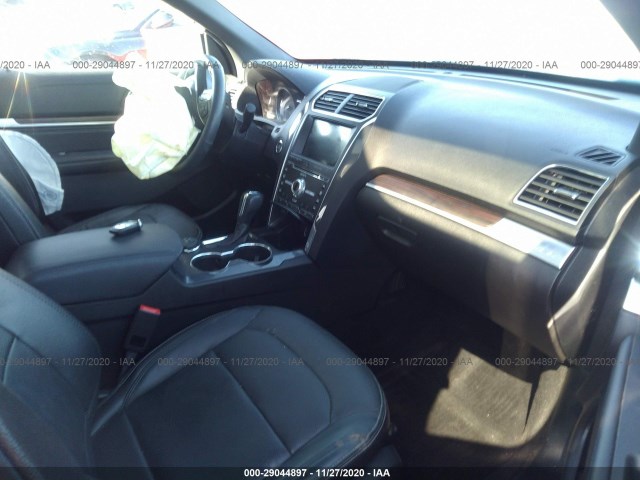 Photo 4 VIN: 1FM5K8F82JGC35533 - FORD EXPLORER 