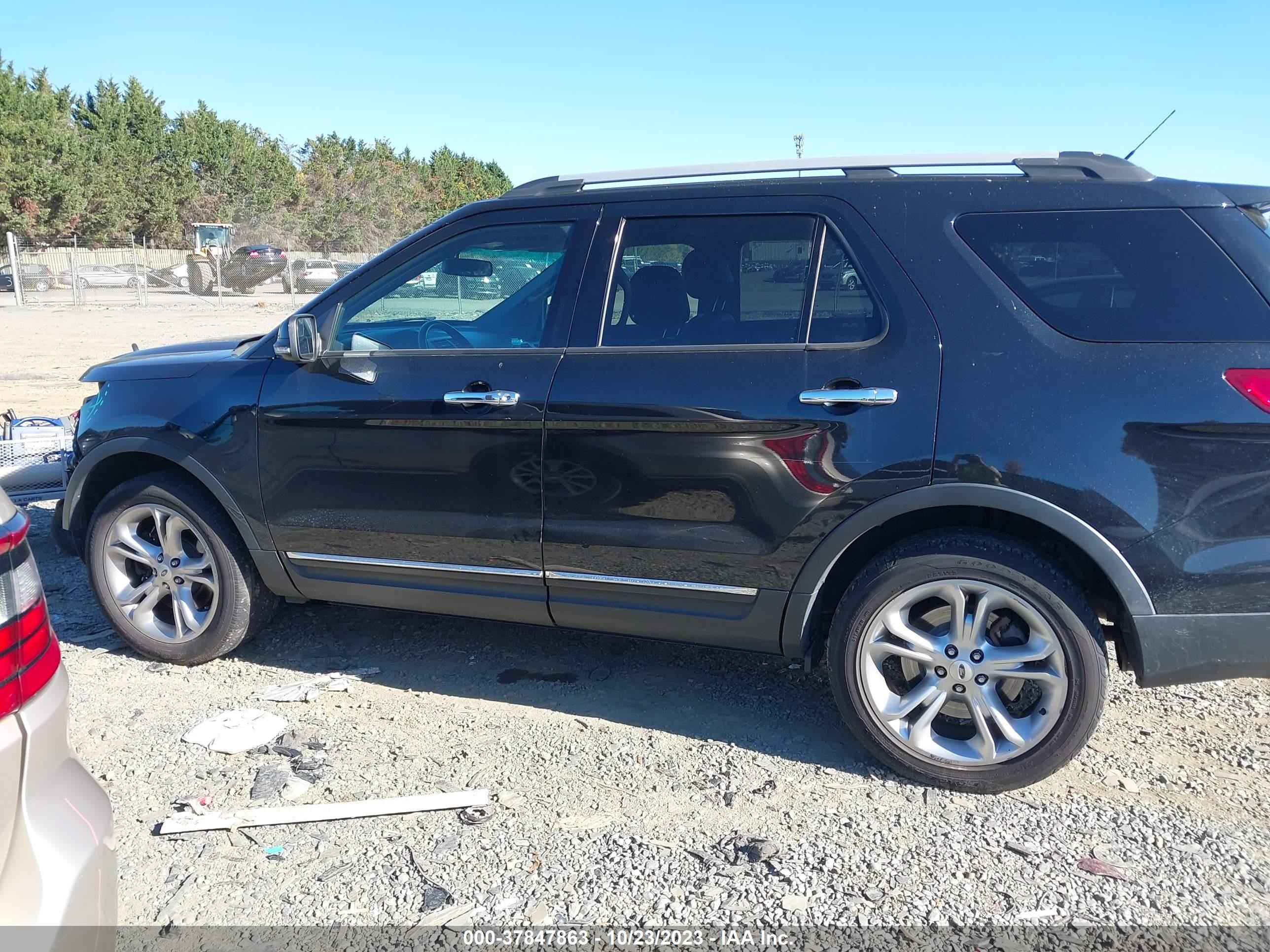 Photo 13 VIN: 1FM5K8F85FGA66003 - FORD EXPLORER 