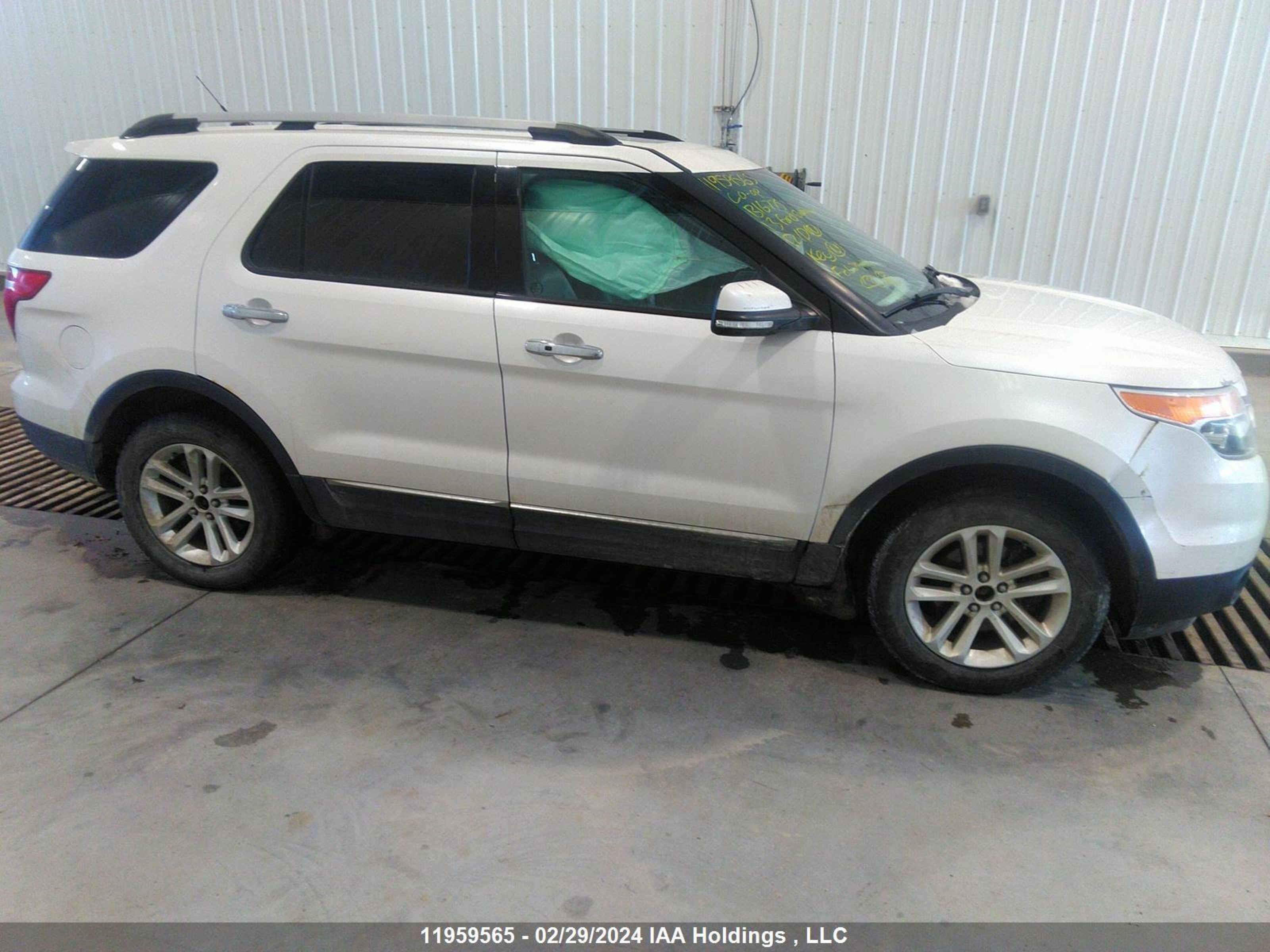 Photo 11 VIN: 1FM5K8F86DGB16775 - FORD EXPLORER 