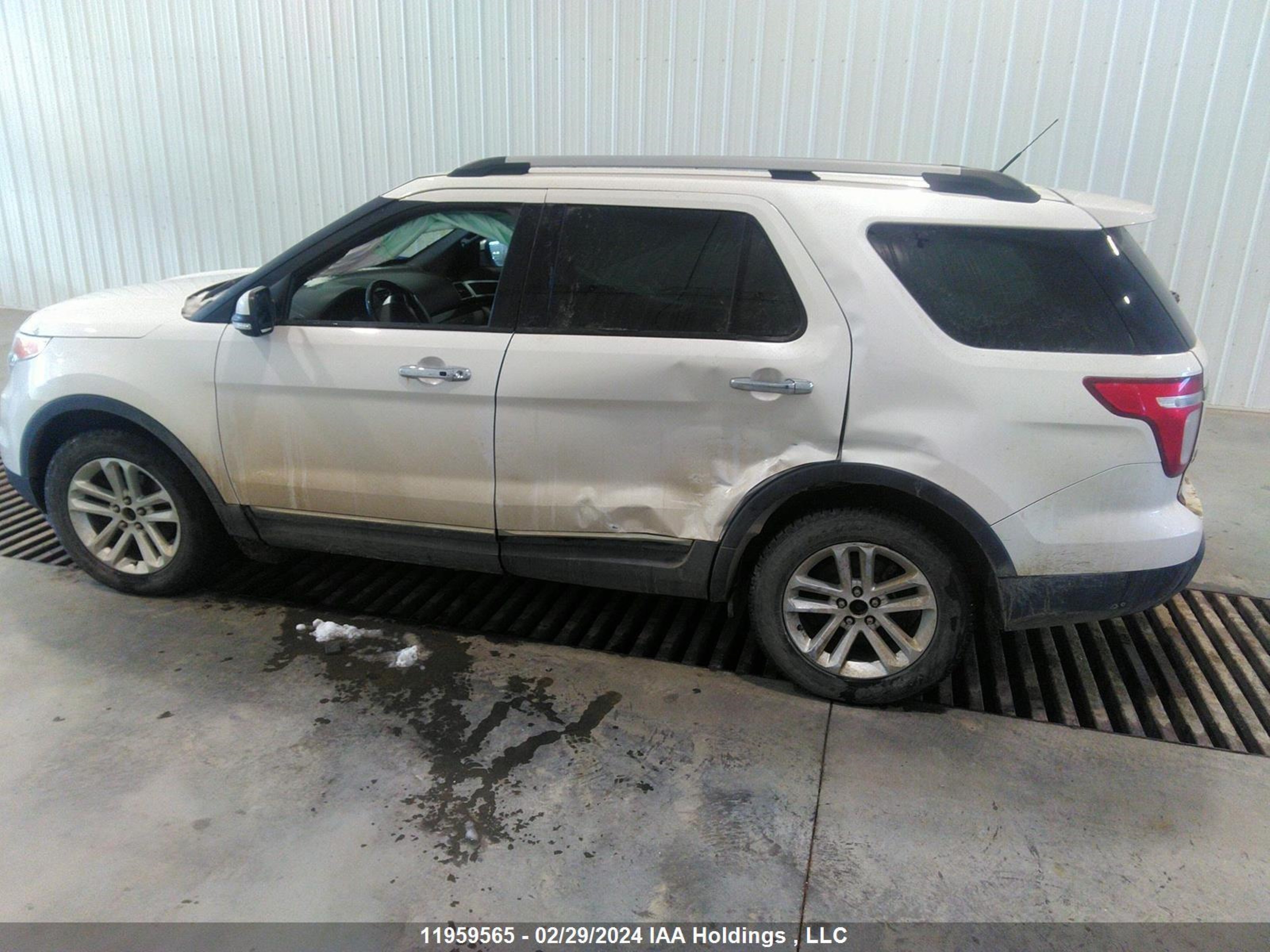 Photo 12 VIN: 1FM5K8F86DGB16775 - FORD EXPLORER 