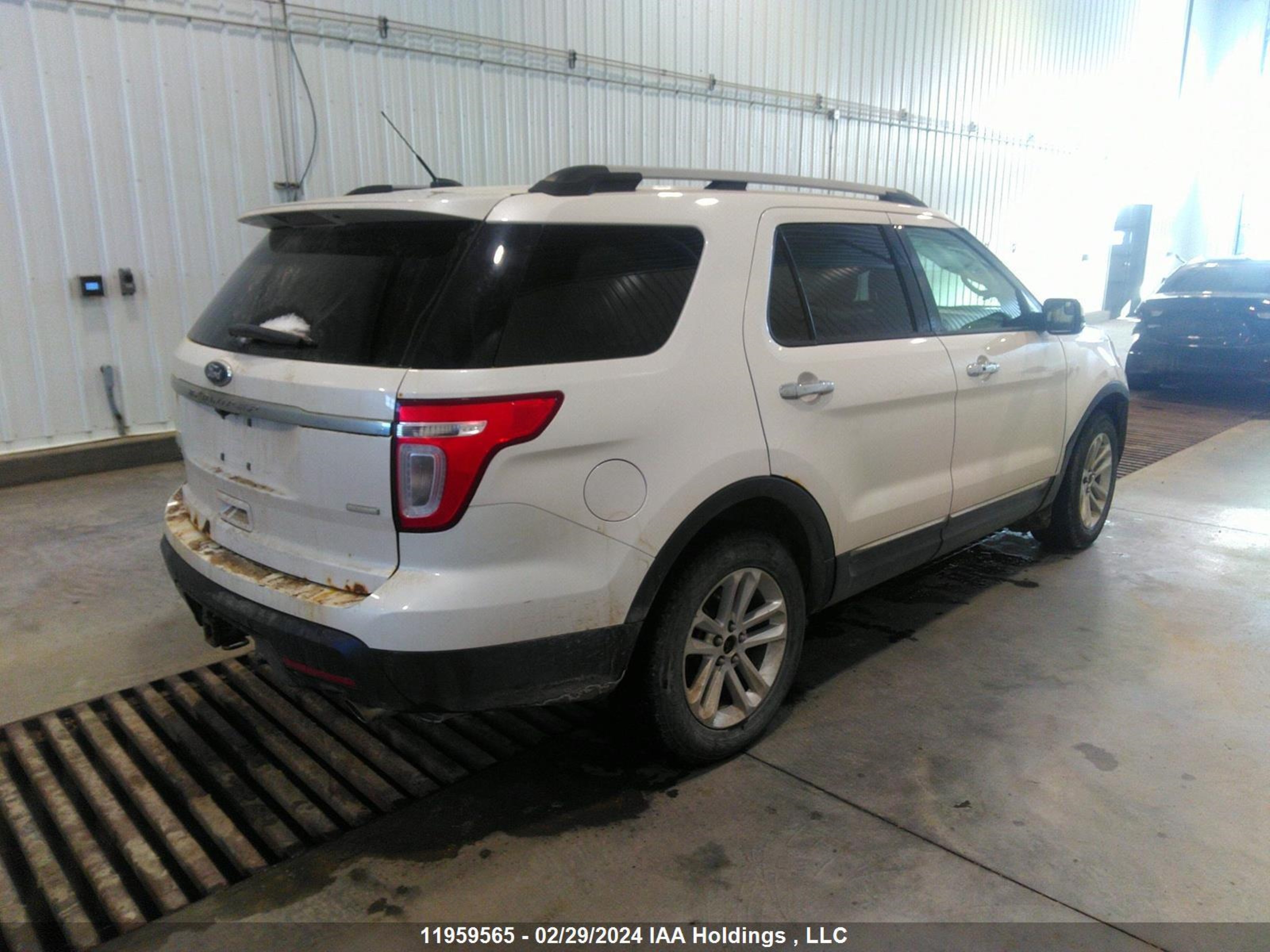 Photo 3 VIN: 1FM5K8F86DGB16775 - FORD EXPLORER 