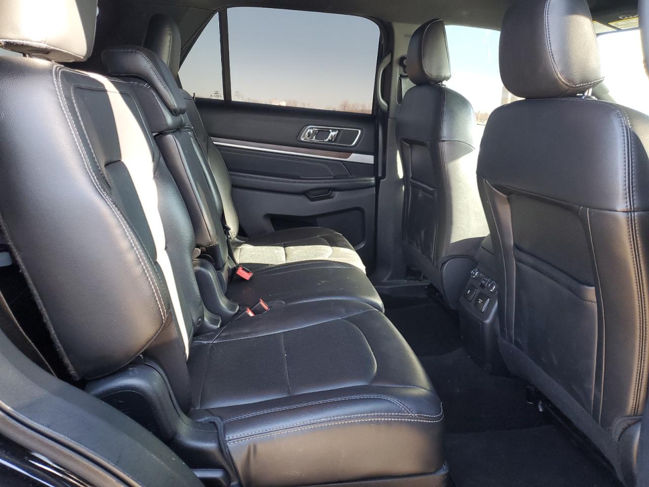 Photo 10 VIN: 1FM5K8F89KGA16330 - FORD EXPLORER 