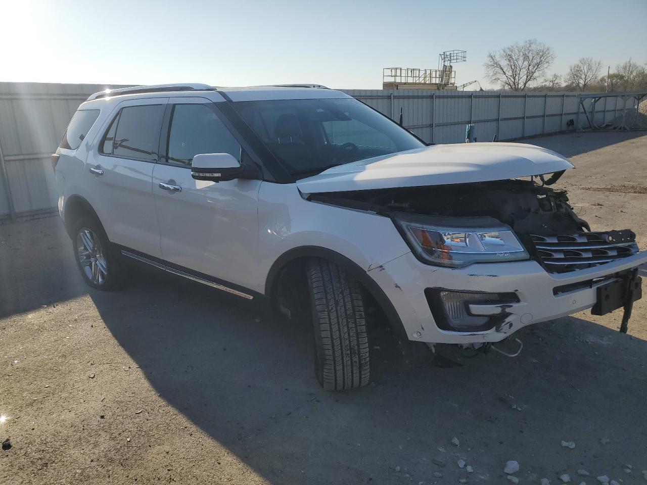 Photo 3 VIN: 1FM5K8F8XHGC54504 - FORD EXPLORER 