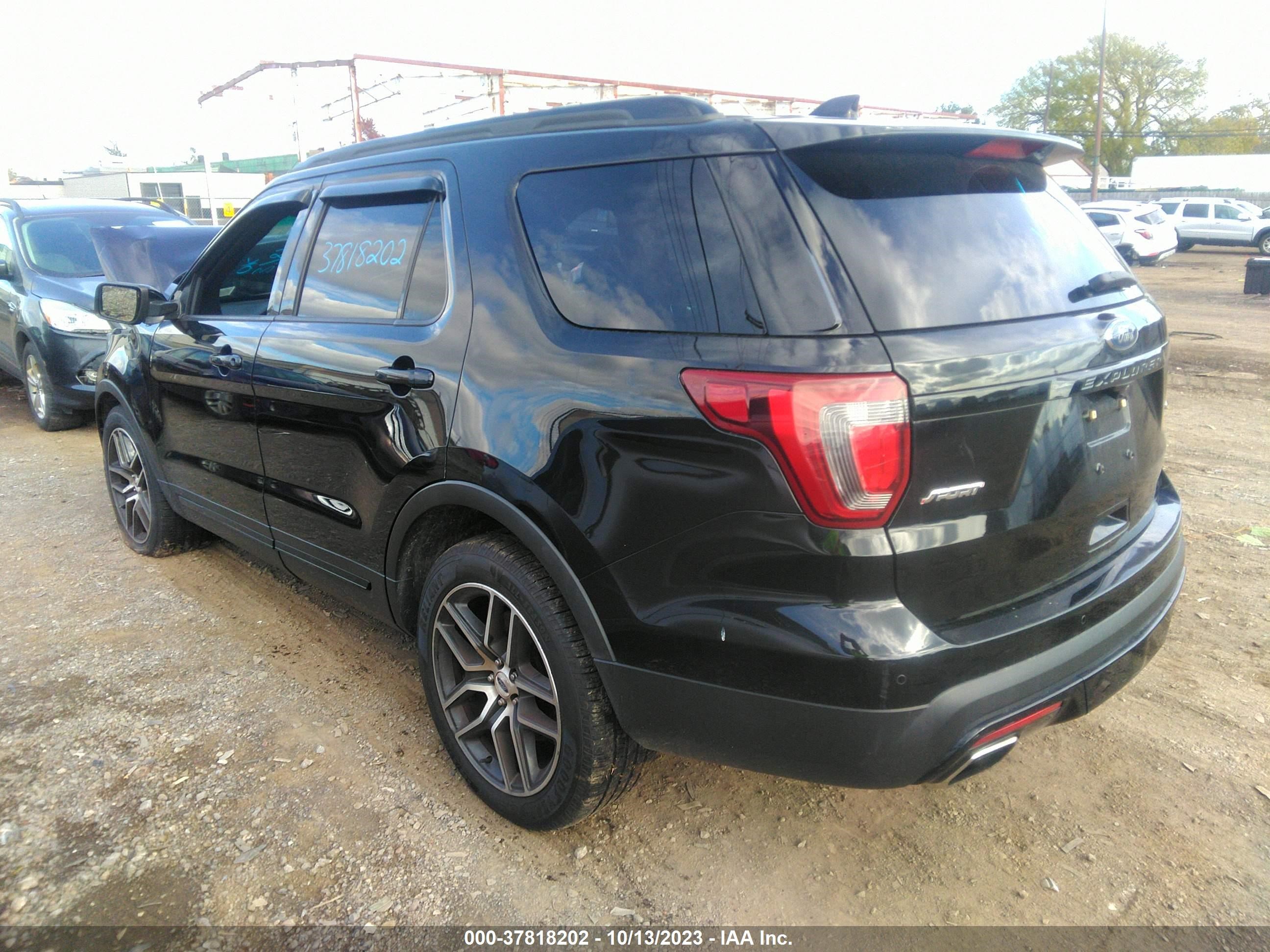 Photo 2 VIN: 1FM5K8GT1HGA09187 - FORD EXPLORER 