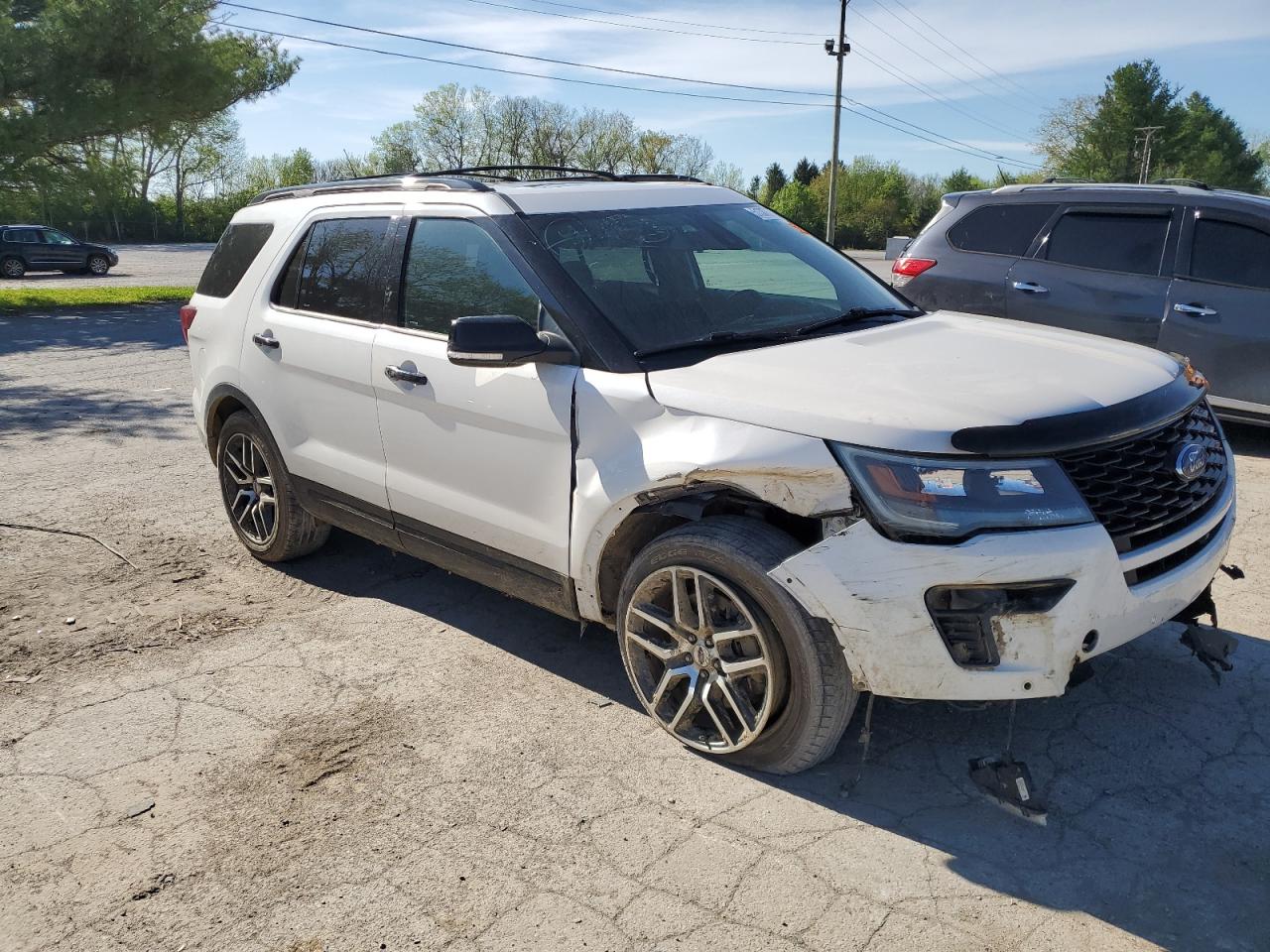 Photo 3 VIN: 1FM5K8GT3JGA92594 - FORD EXPLORER 