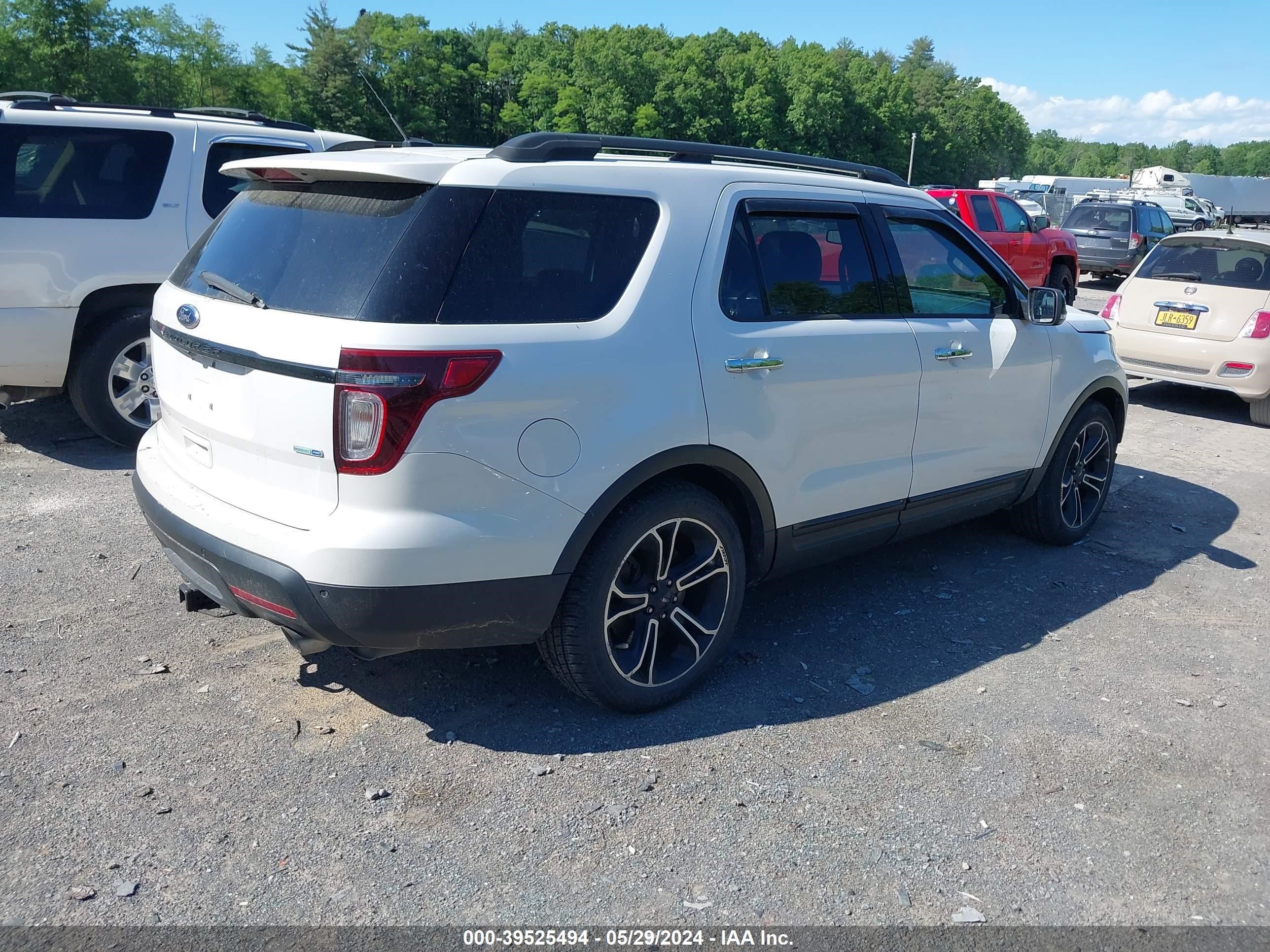 Photo 3 VIN: 1FM5K8GT7EGB14490 - FORD EXPLORER 