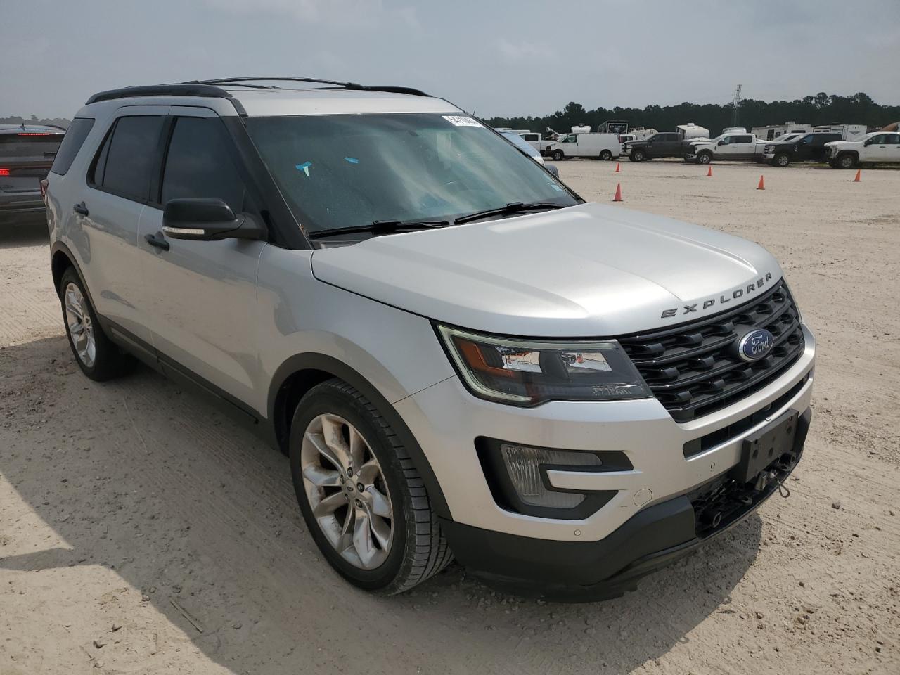 Photo 3 VIN: 1FM5K8GT7HGA37656 - FORD EXPLORER 