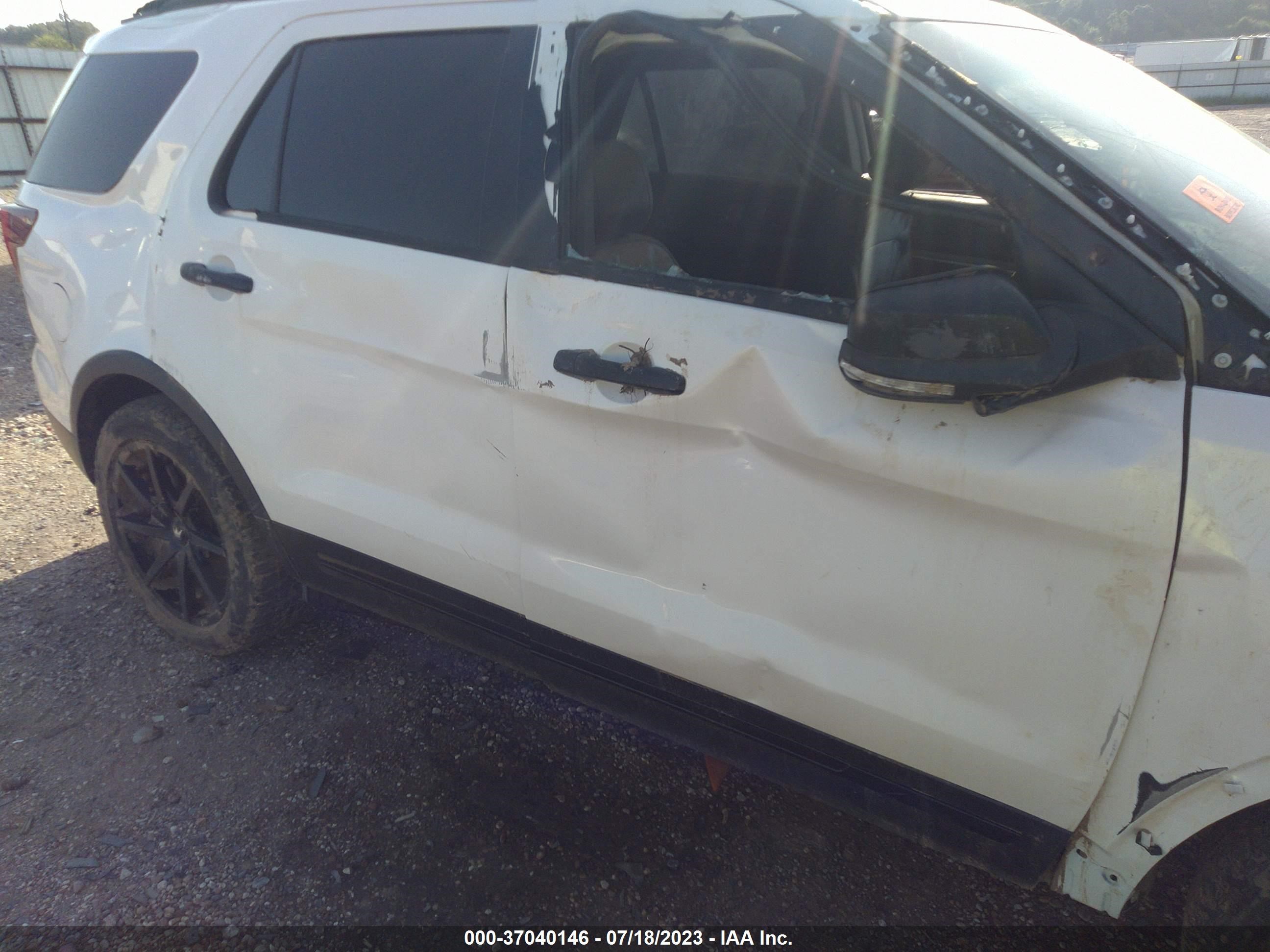 Photo 10 VIN: 1FM5K8GT7HGB70160 - FORD EXPLORER 