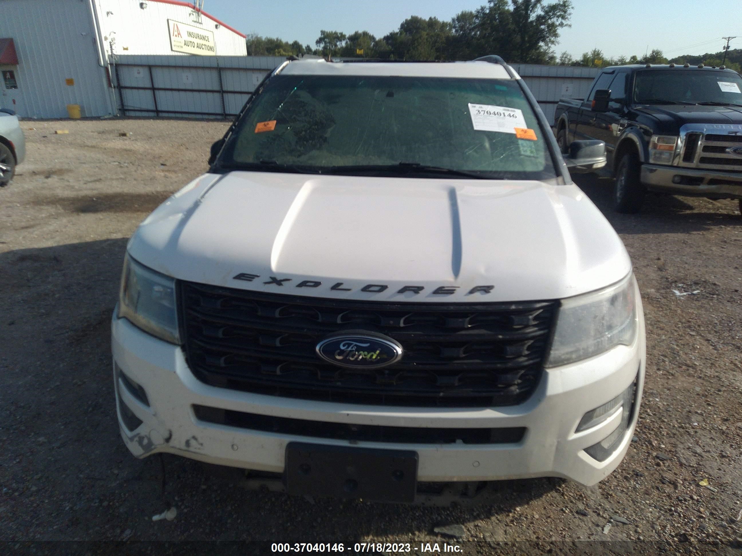 Photo 9 VIN: 1FM5K8GT7HGB70160 - FORD EXPLORER 