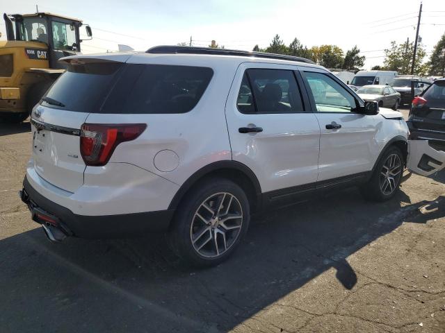 Photo 2 VIN: 1FM5K8GT9HGB70970 - FORD EXPLORER S 