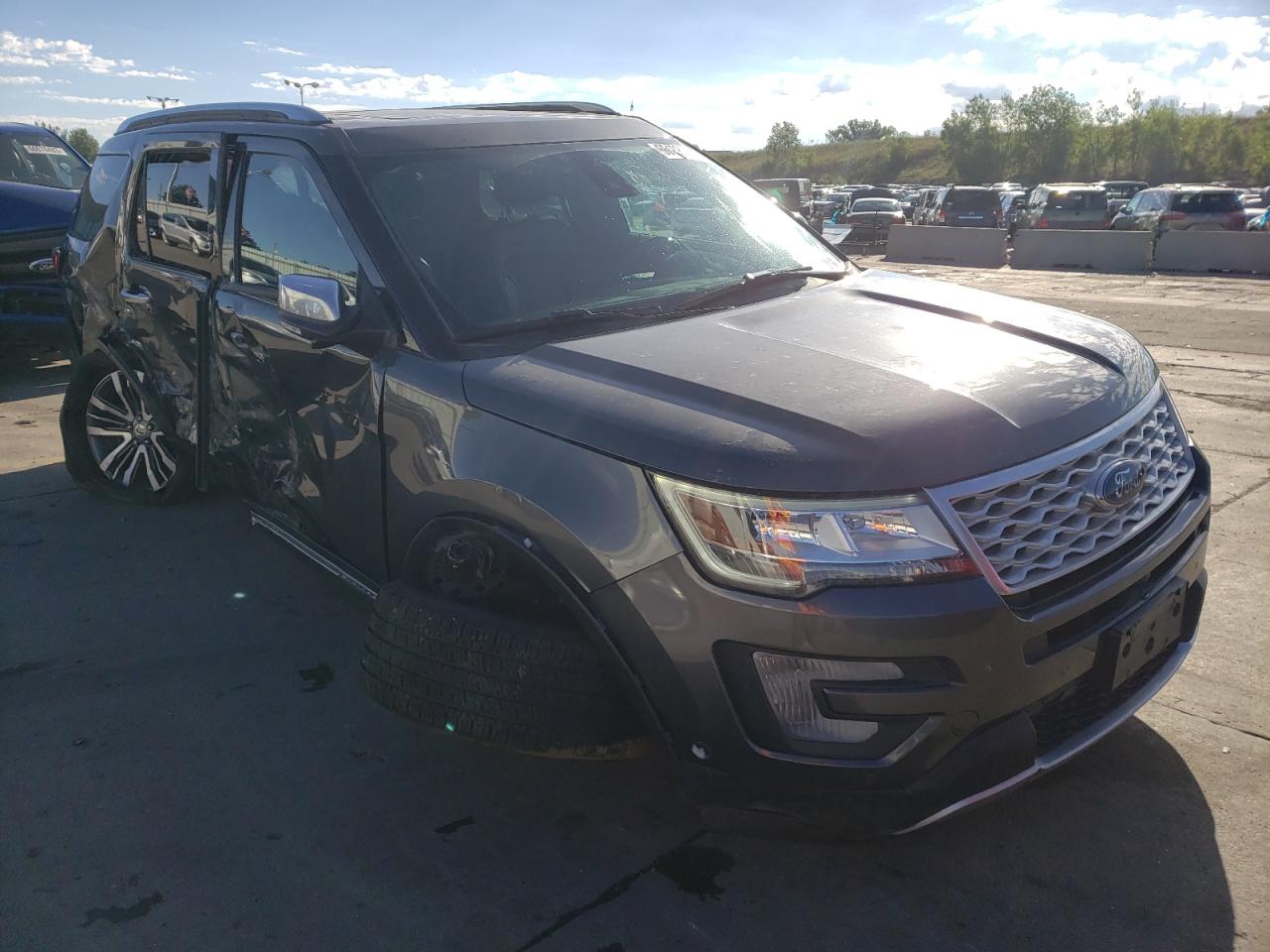 Photo 3 VIN: 1FM5K8HT6HGE37724 - FORD EXPLORER 