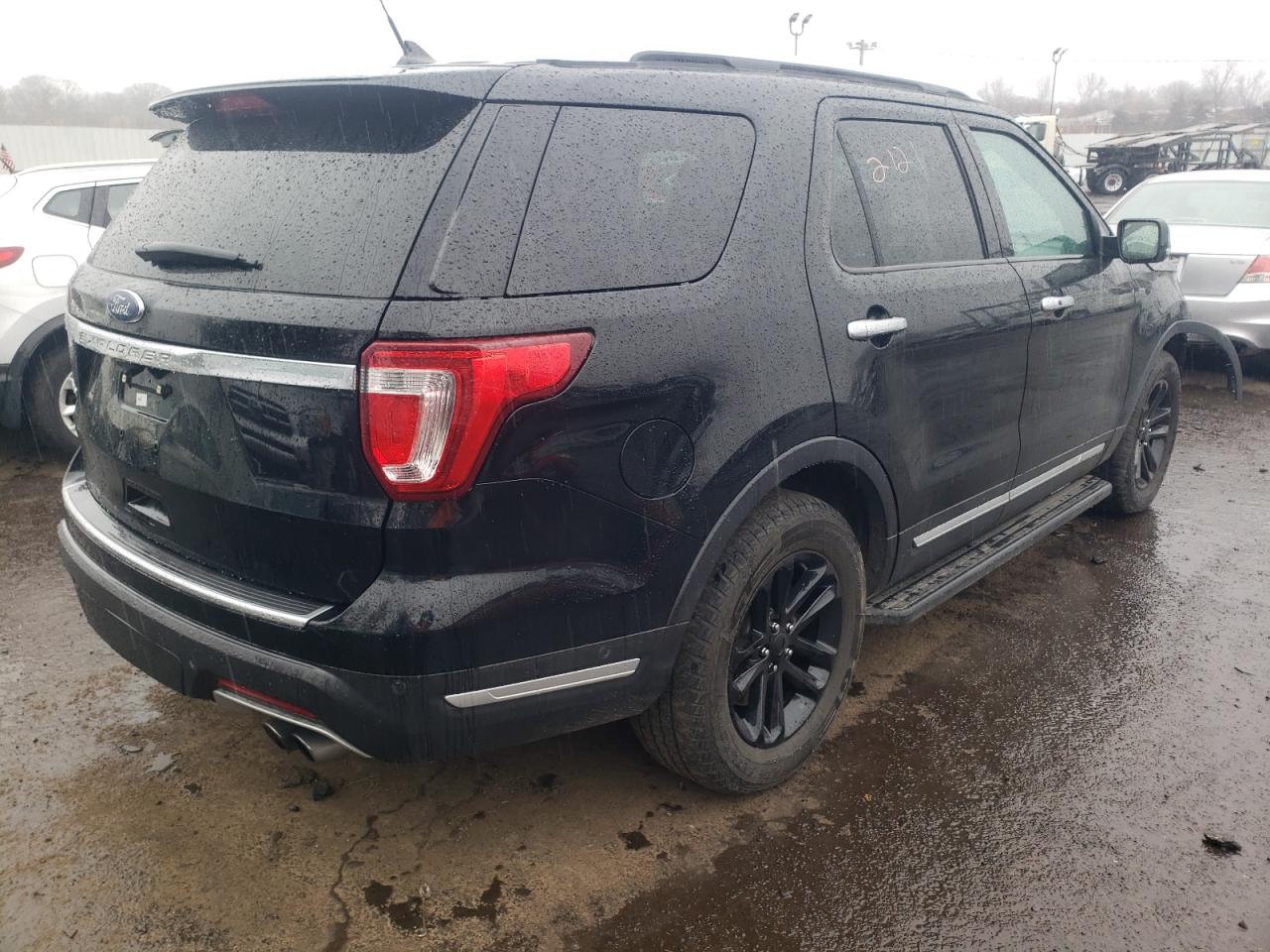 Photo 2 VIN: 1FM5K8HT8JGA61307 - FORD EXPLORER 