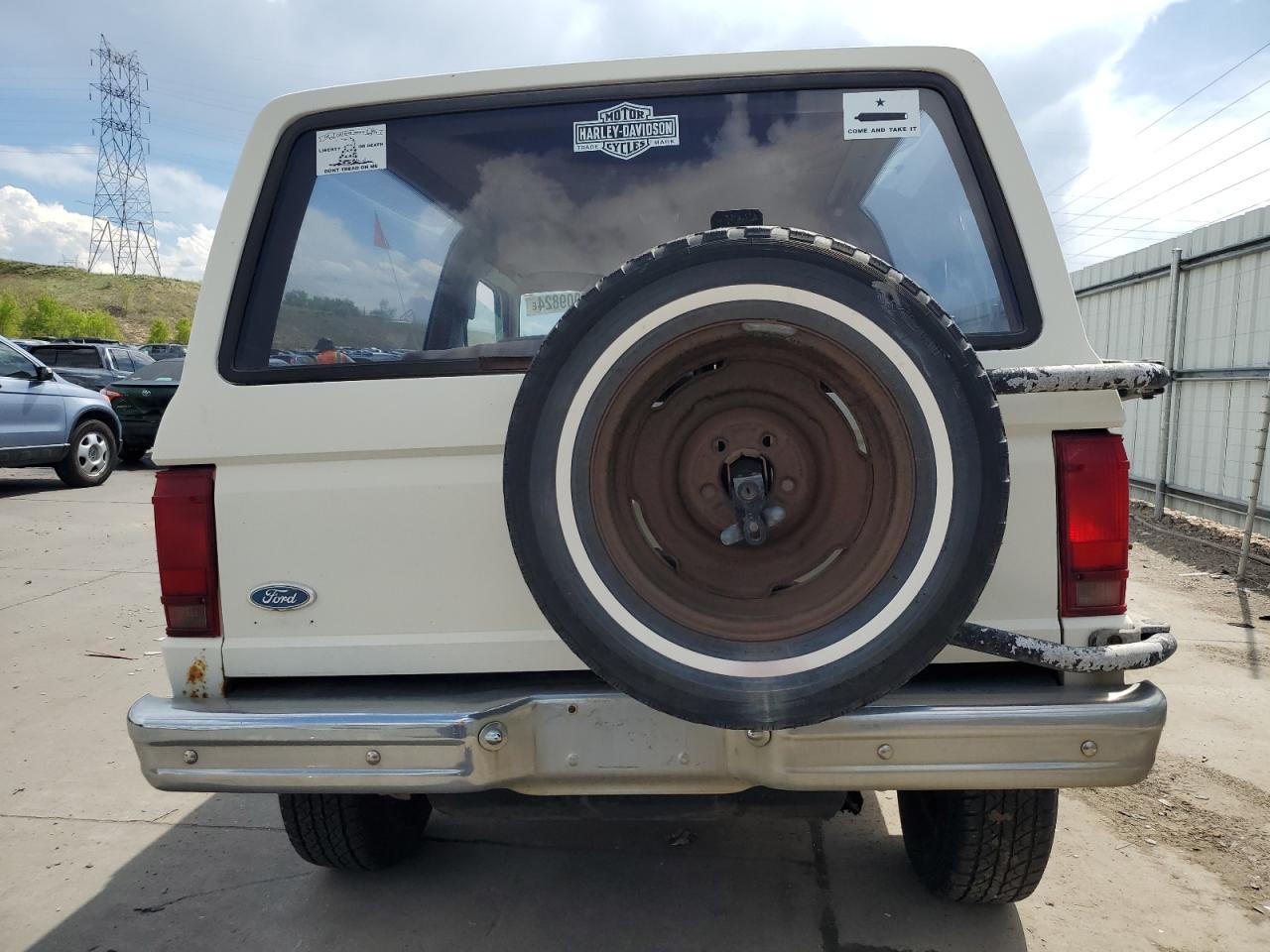 Photo 5 VIN: 1FMBU14S2FUA61247 - FORD BRONCO 