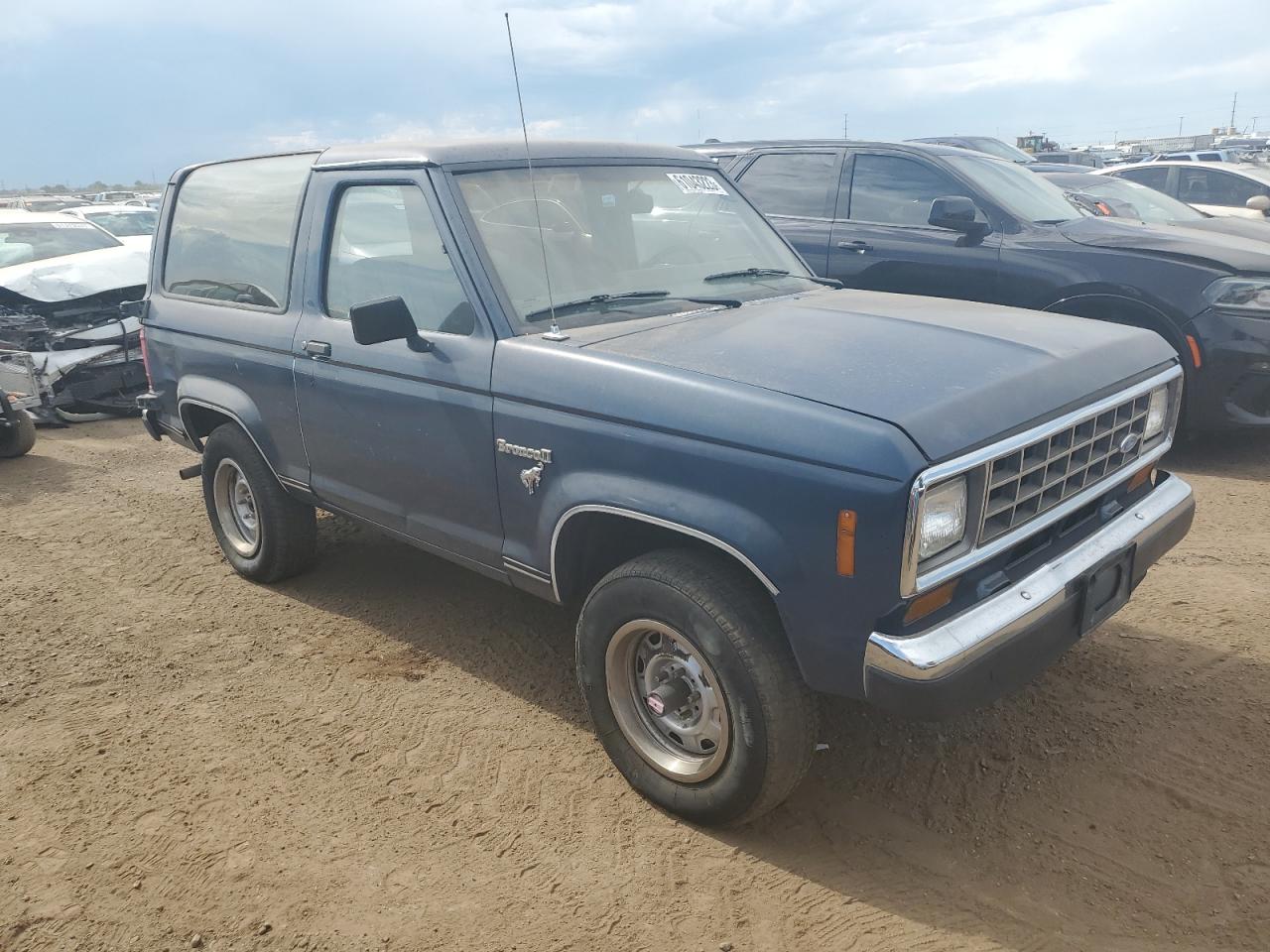 Photo 3 VIN: 1FMBU14T0GUA84049 - FORD BRONCO 