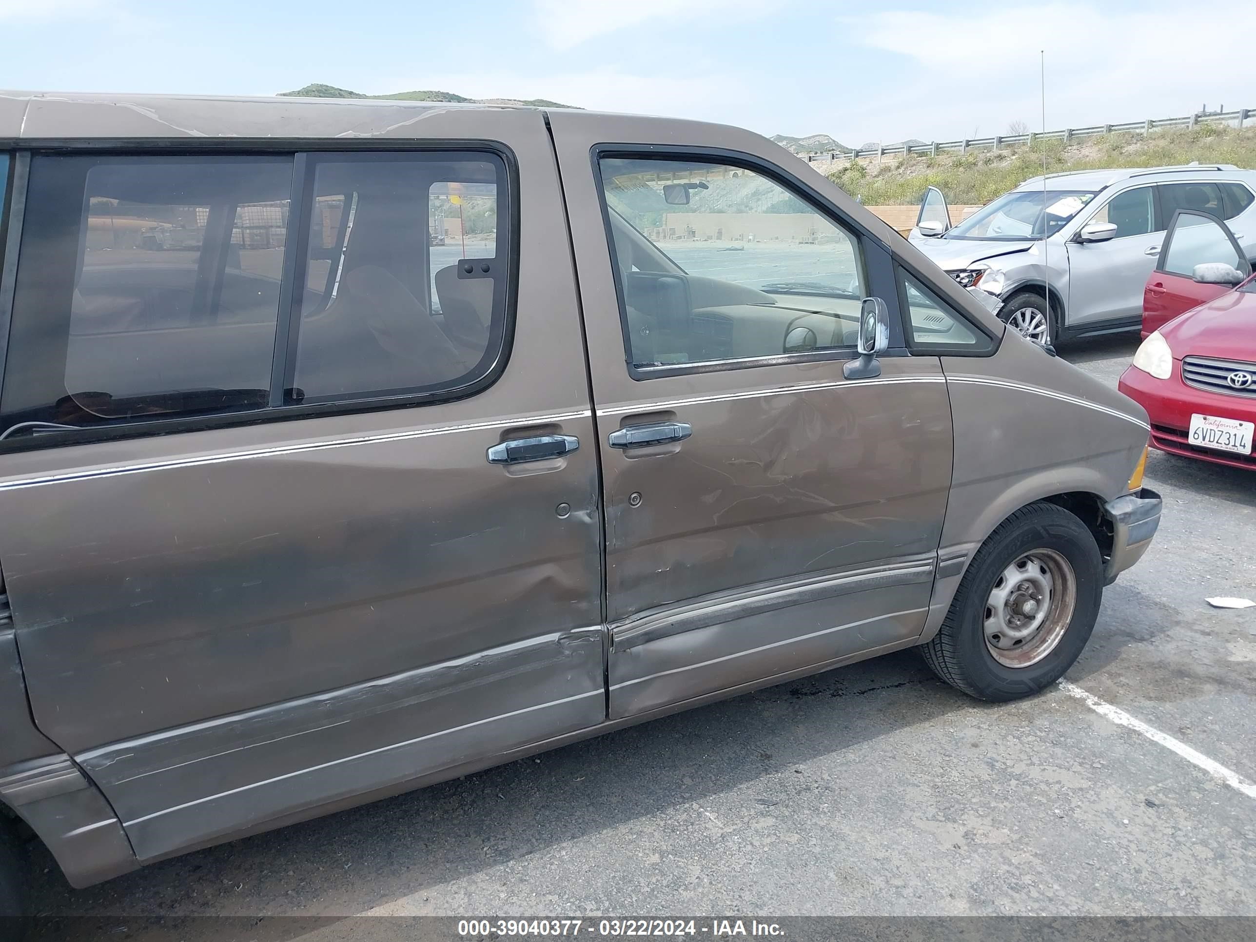 Photo 5 VIN: 1FMCA11U6KZA39252 - FORD AEROSTAR 