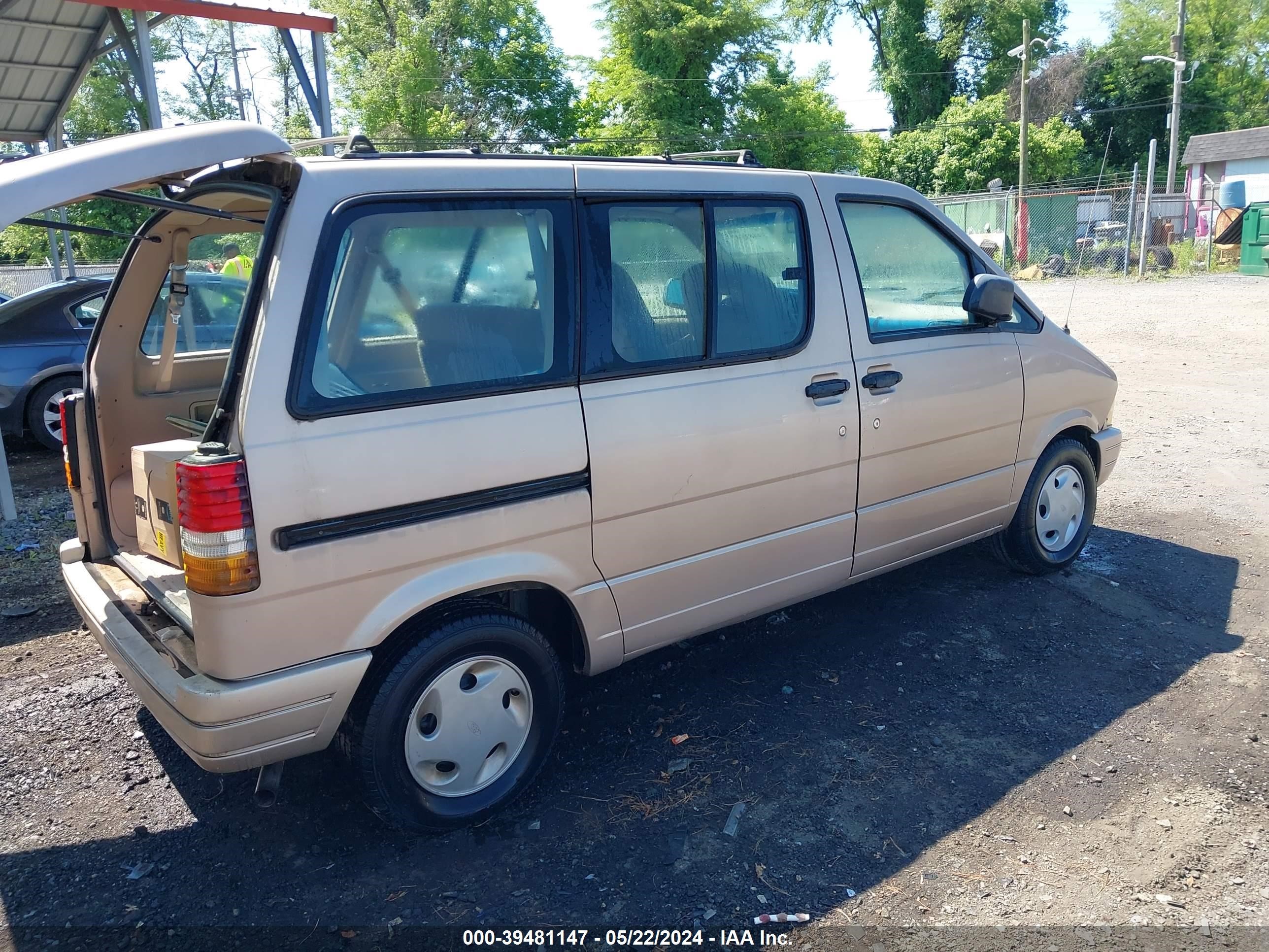 Photo 3 VIN: 1FMCA11U6TZB73664 - FORD AEROSTAR 