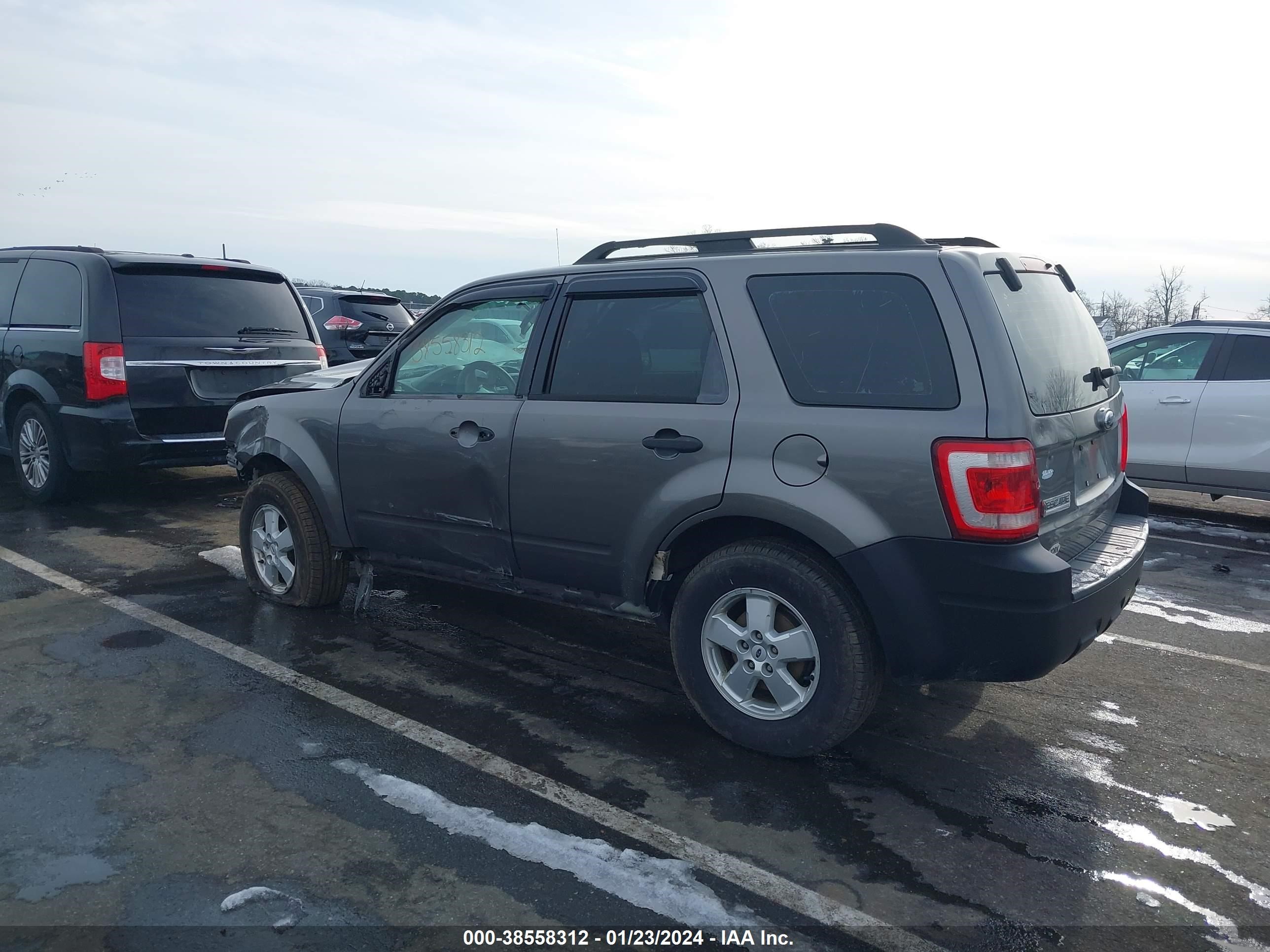 Photo 2 VIN: 1FMCU02739KA07310 - FORD ESCAPE 