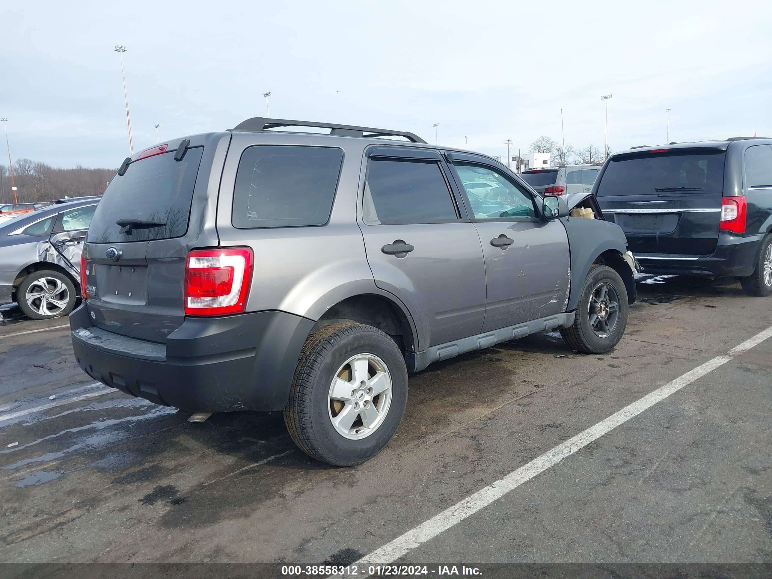 Photo 3 VIN: 1FMCU02739KA07310 - FORD ESCAPE 