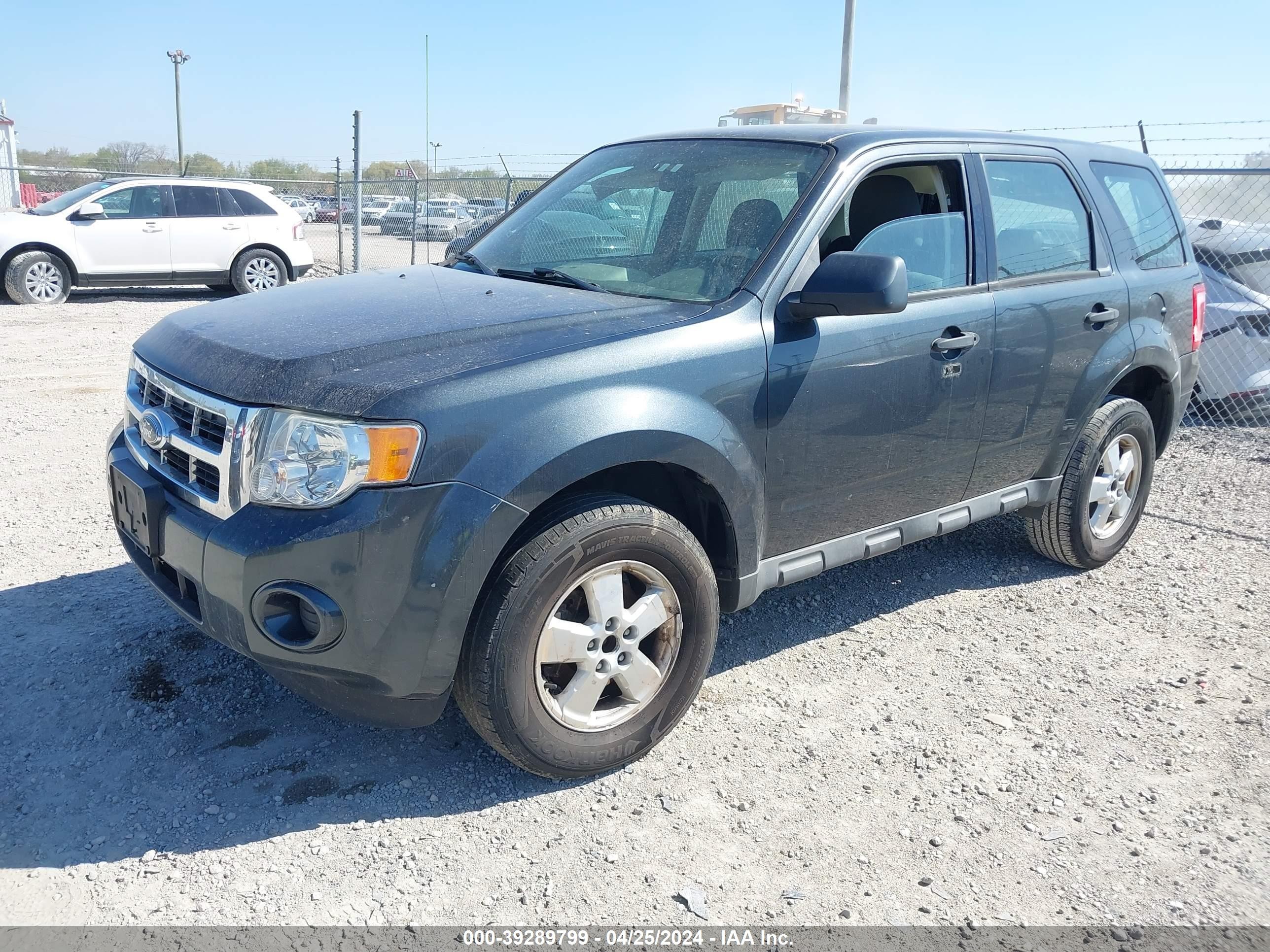 Photo 1 VIN: 1FMCU02779KB62653 - FORD ESCAPE 