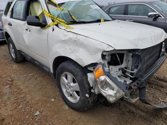 Photo 3 VIN: 1FMCU02789KA25690 - FORD ESCAPE 