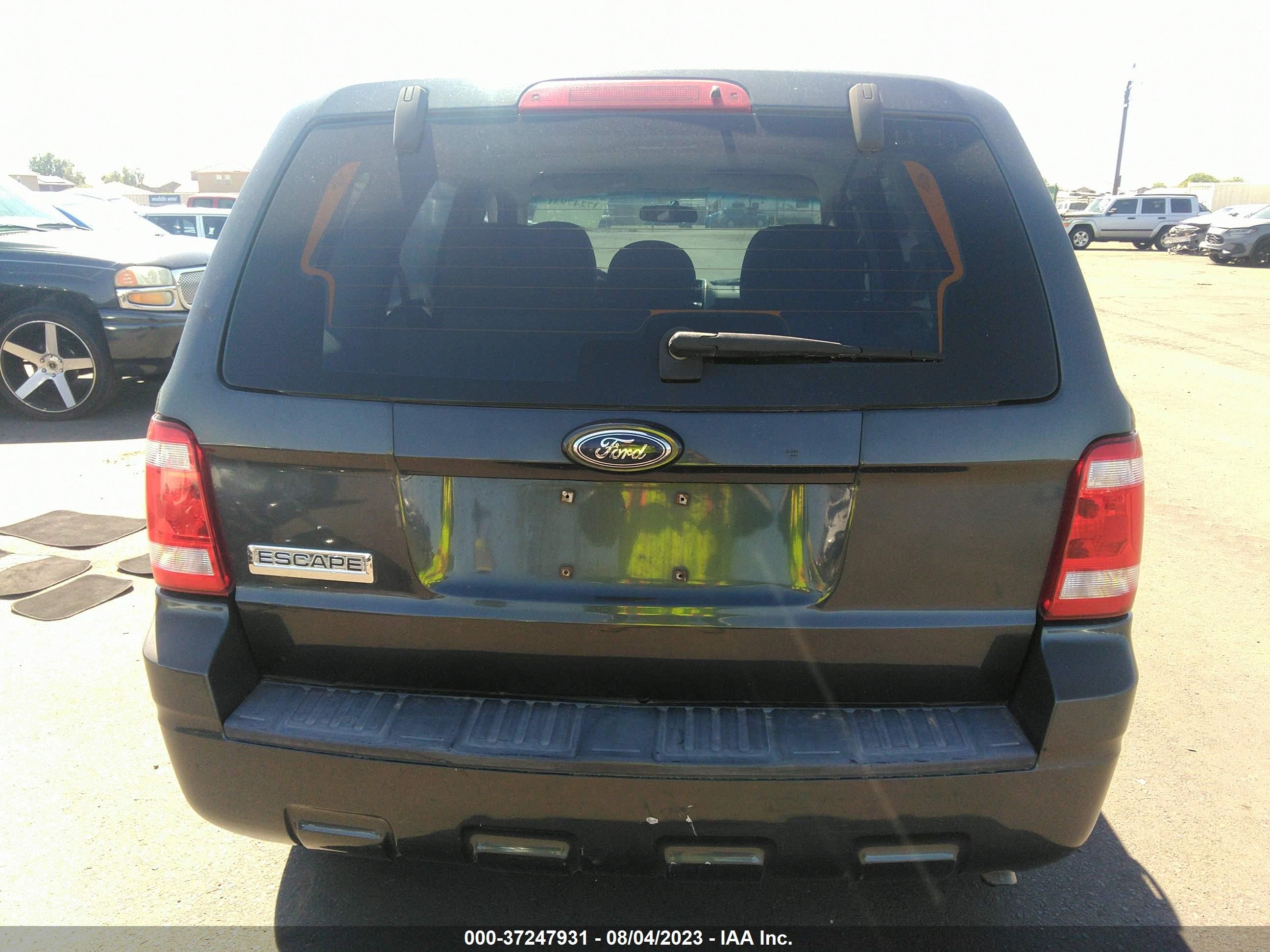 Photo 15 VIN: 1FMCU02789KA25771 - FORD ESCAPE 