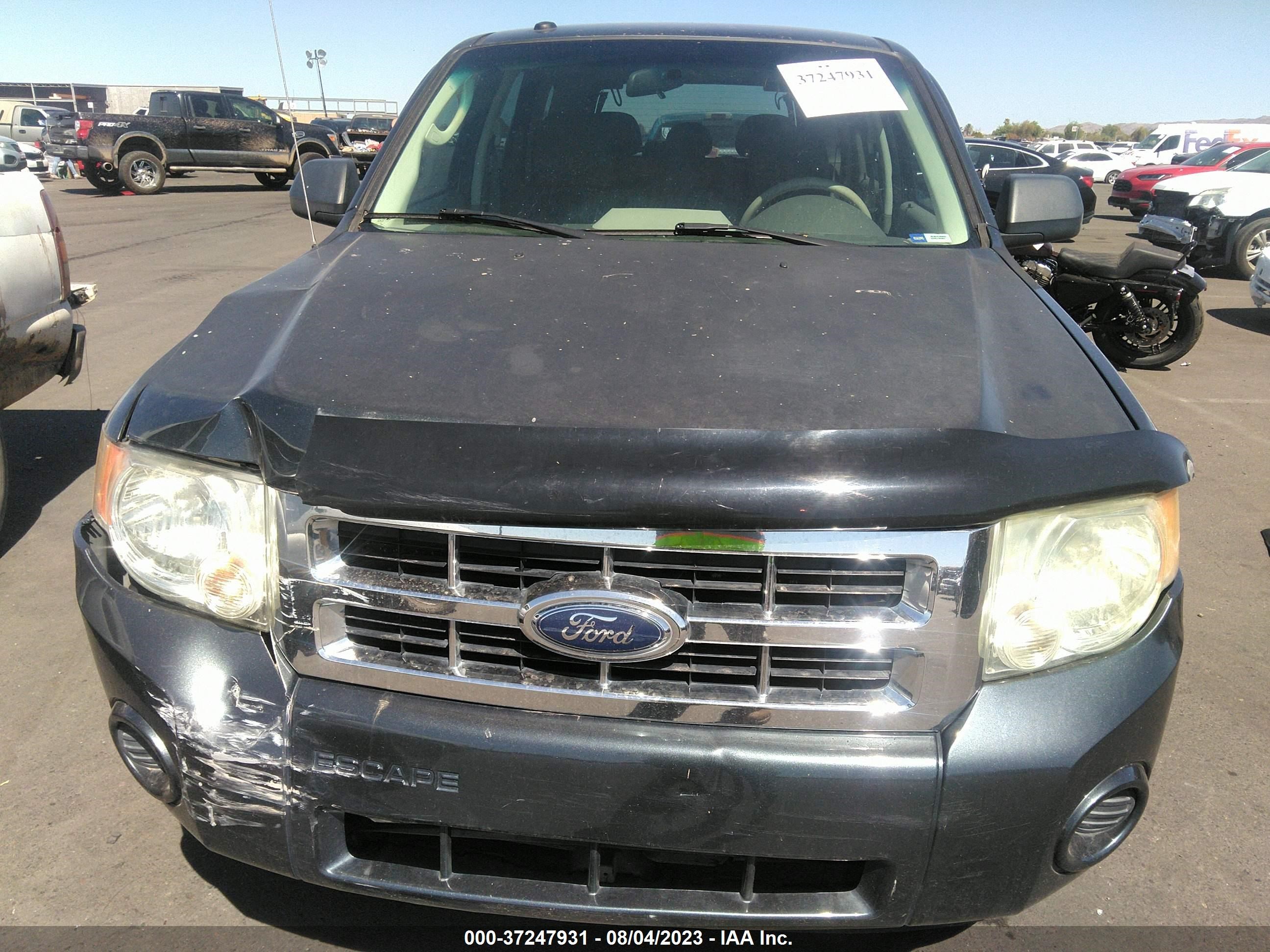 Photo 5 VIN: 1FMCU02789KA25771 - FORD ESCAPE 