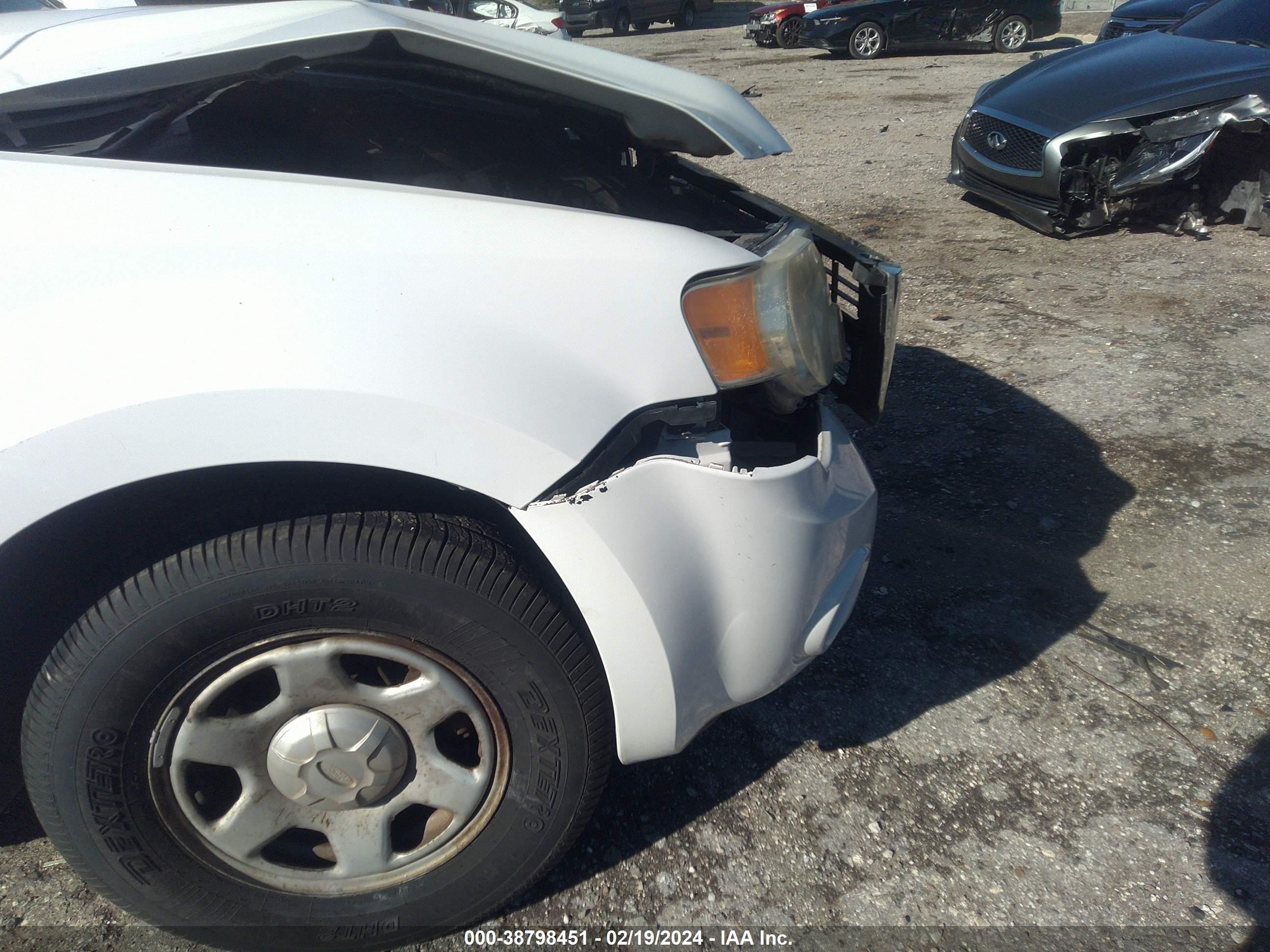 Photo 12 VIN: 1FMCU02Z08KA09855 - FORD ESCAPE 