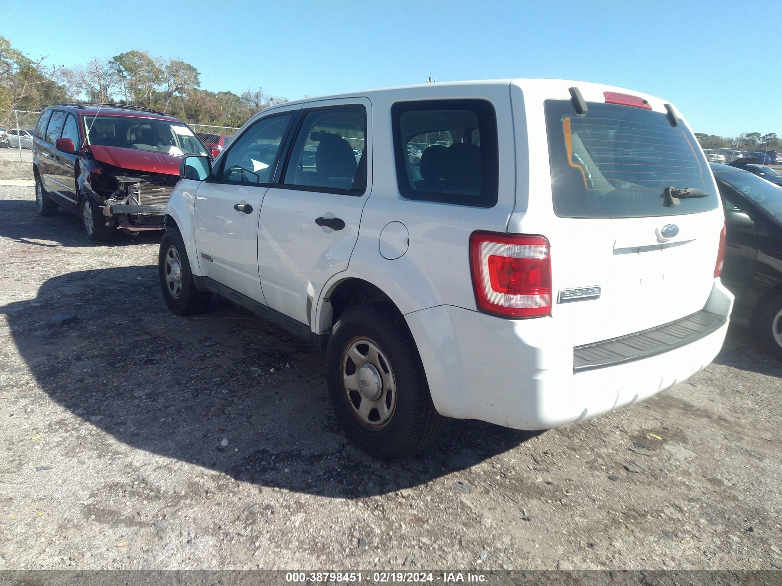 Photo 2 VIN: 1FMCU02Z08KA09855 - FORD ESCAPE 