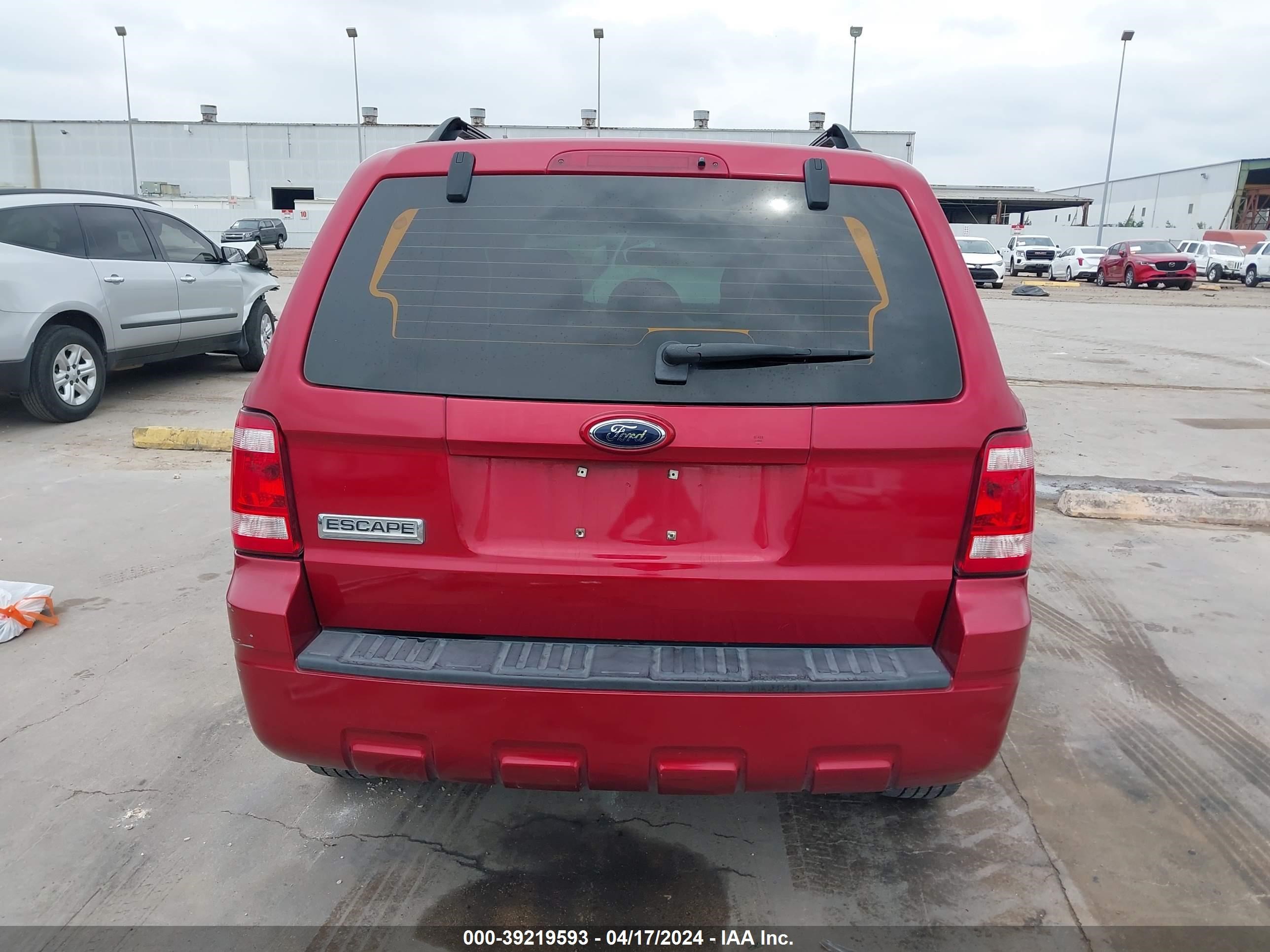 Photo 16 VIN: 1FMCU02Z08KD92521 - FORD ESCAPE 