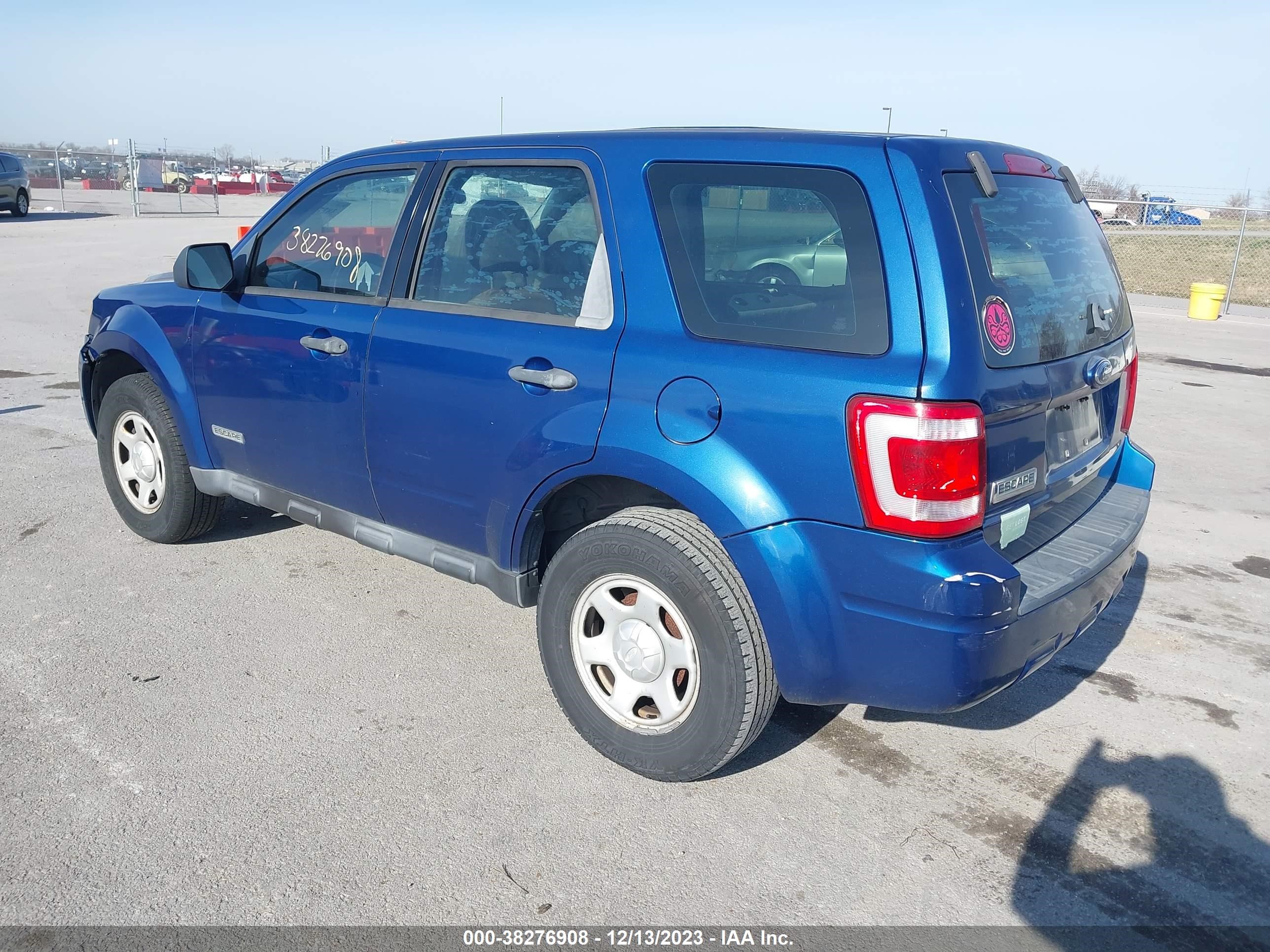 Photo 2 VIN: 1FMCU02Z18KB93039 - FORD ESCAPE 