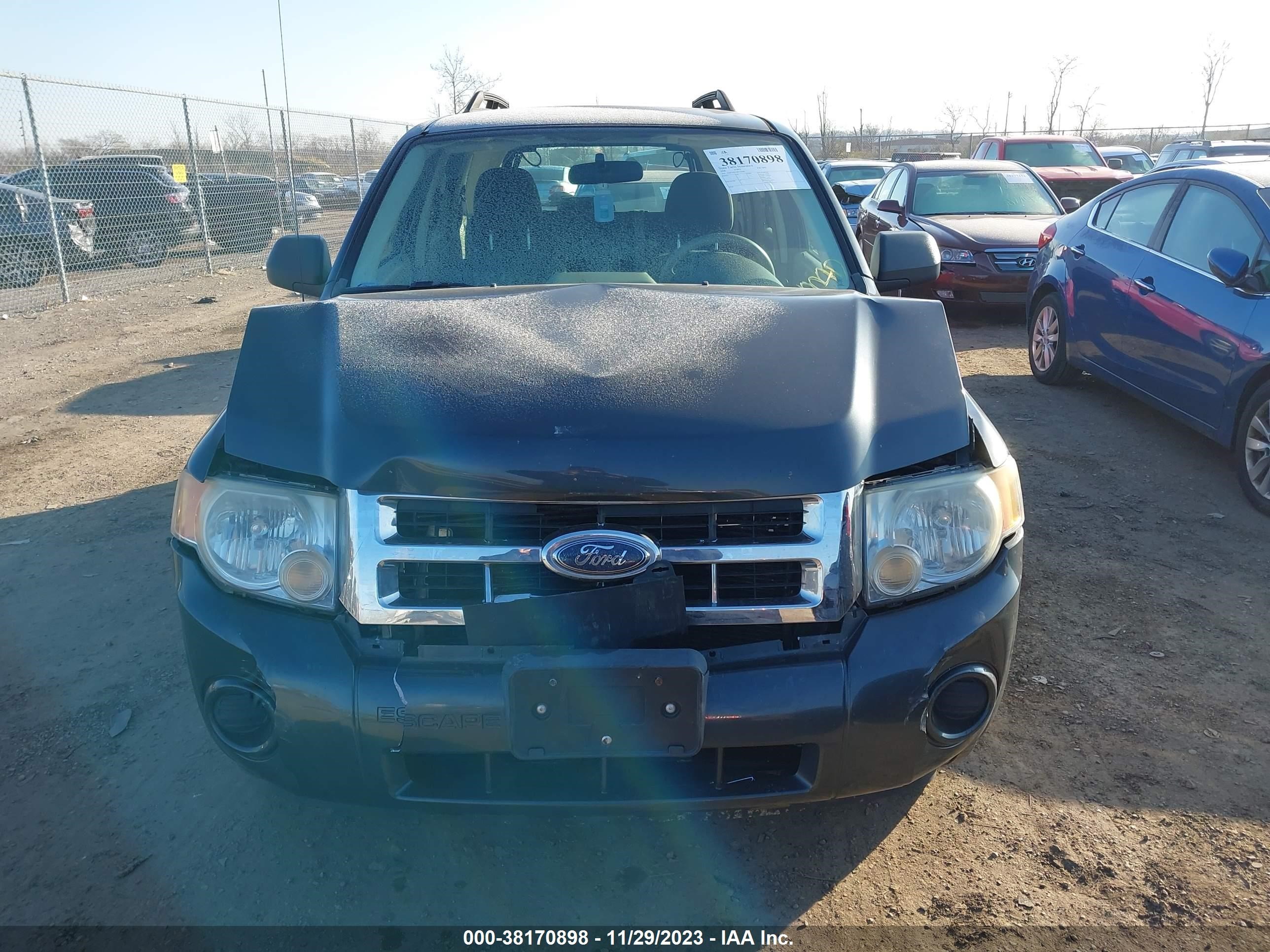 Photo 11 VIN: 1FMCU02Z18KC25004 - FORD ESCAPE 