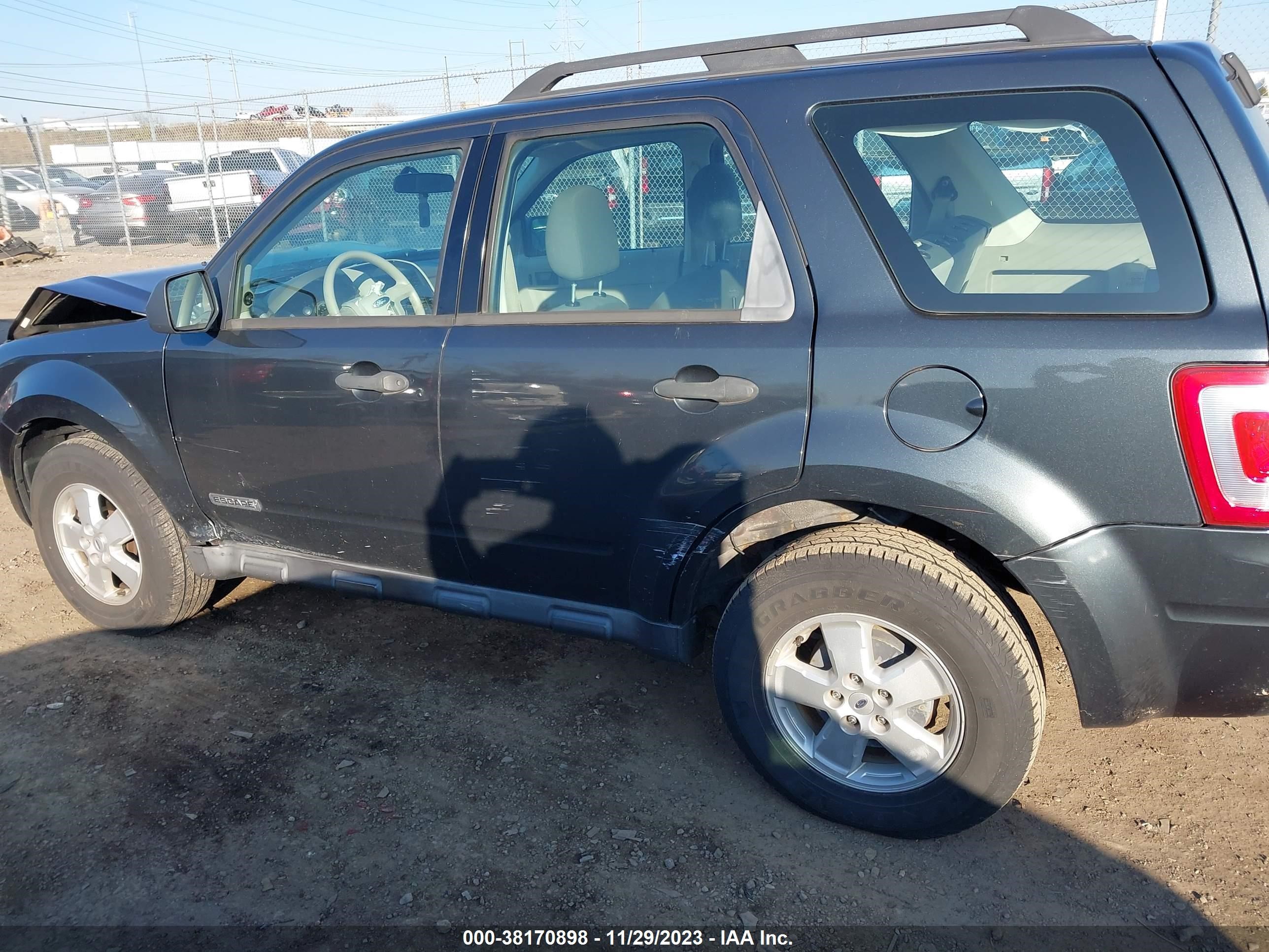 Photo 13 VIN: 1FMCU02Z18KC25004 - FORD ESCAPE 