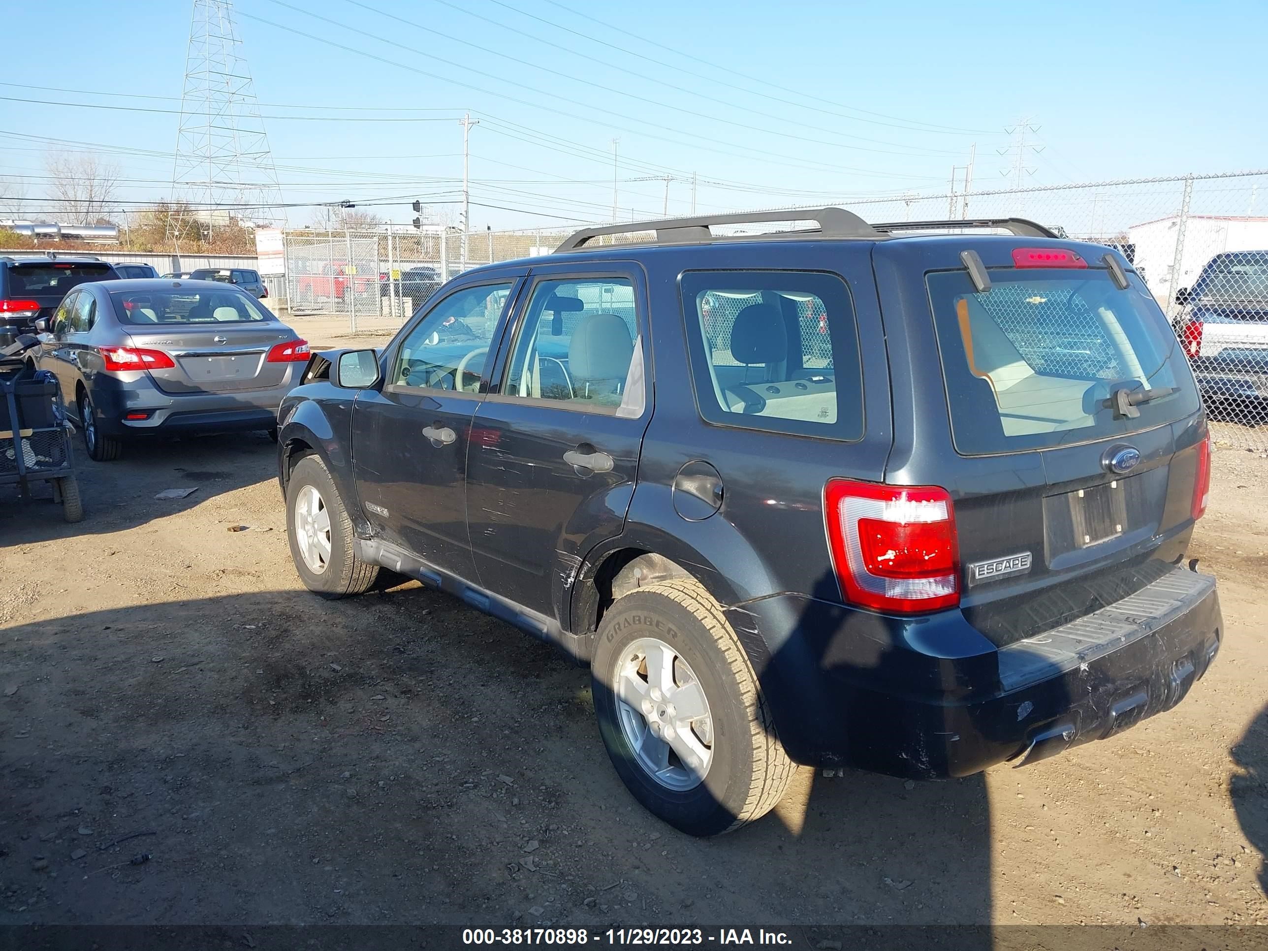 Photo 2 VIN: 1FMCU02Z18KC25004 - FORD ESCAPE 