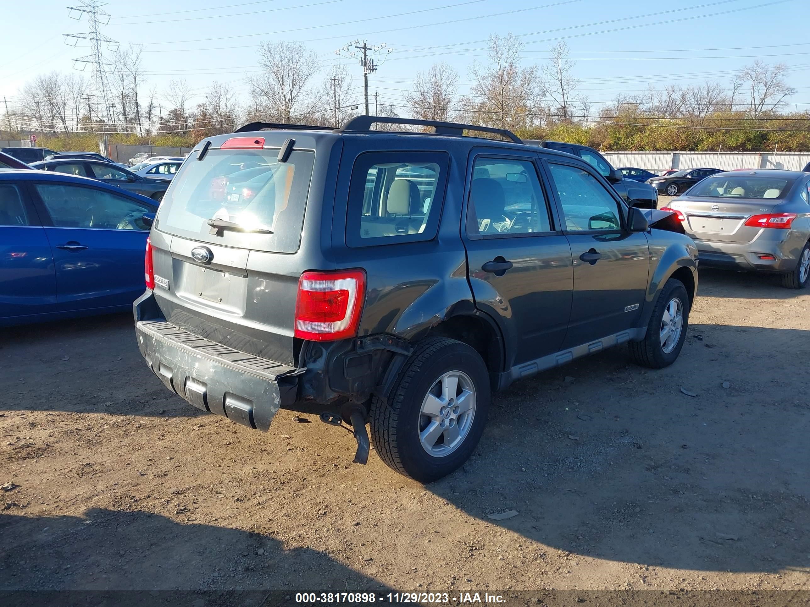 Photo 3 VIN: 1FMCU02Z18KC25004 - FORD ESCAPE 