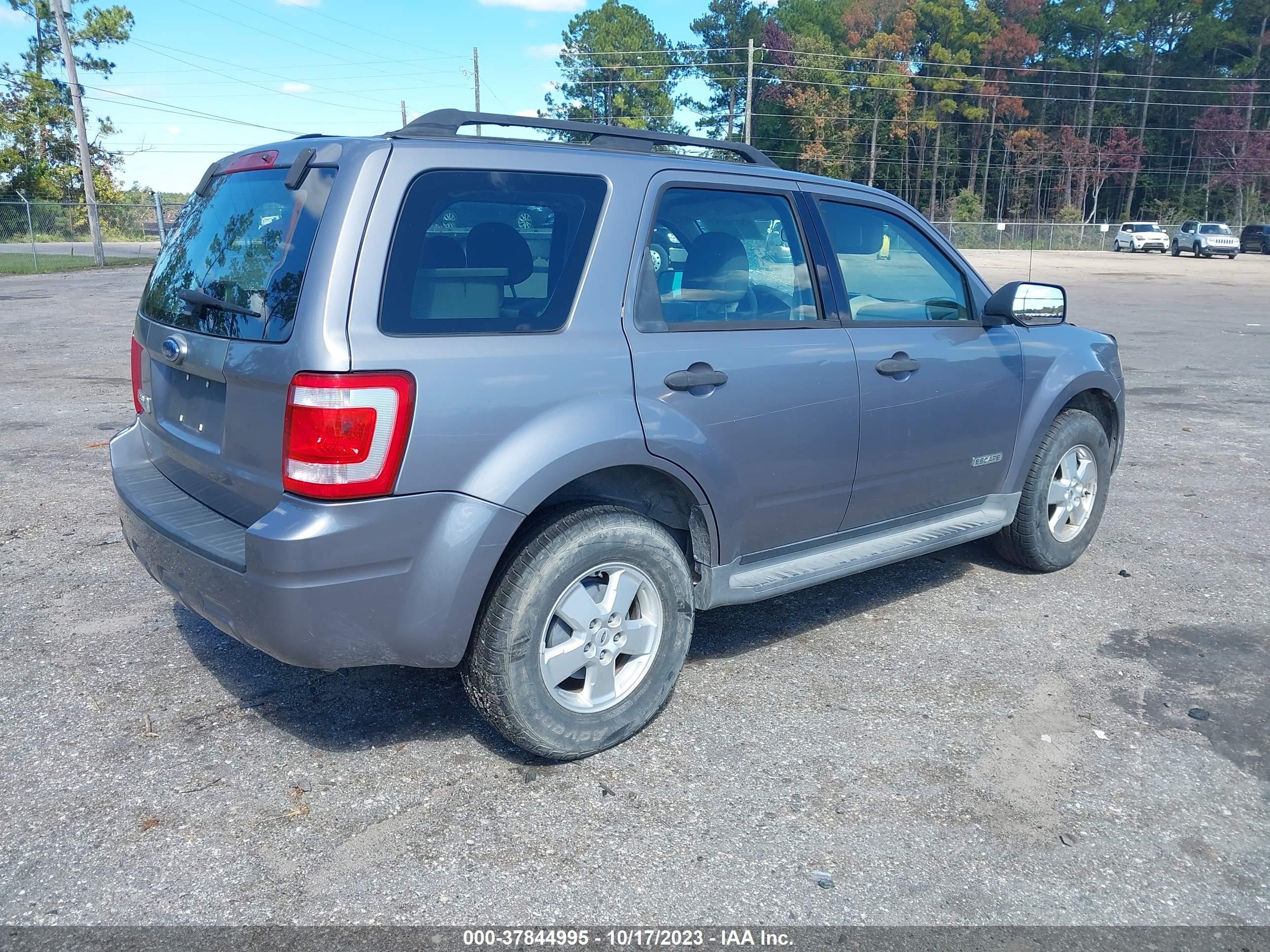 Photo 3 VIN: 1FMCU02Z68KC38721 - FORD ESCAPE 