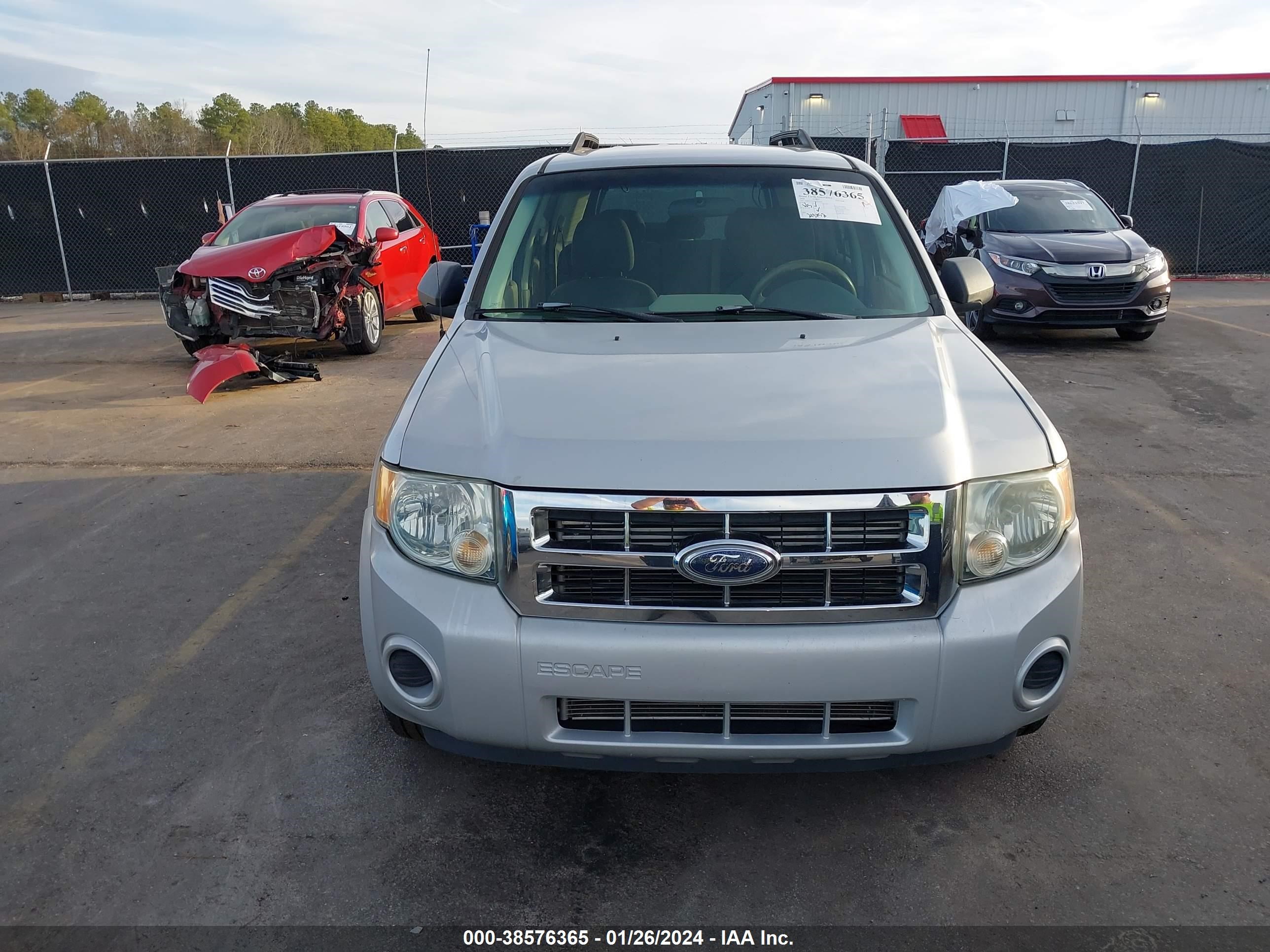 Photo 11 VIN: 1FMCU02Z88KD14553 - FORD ESCAPE 