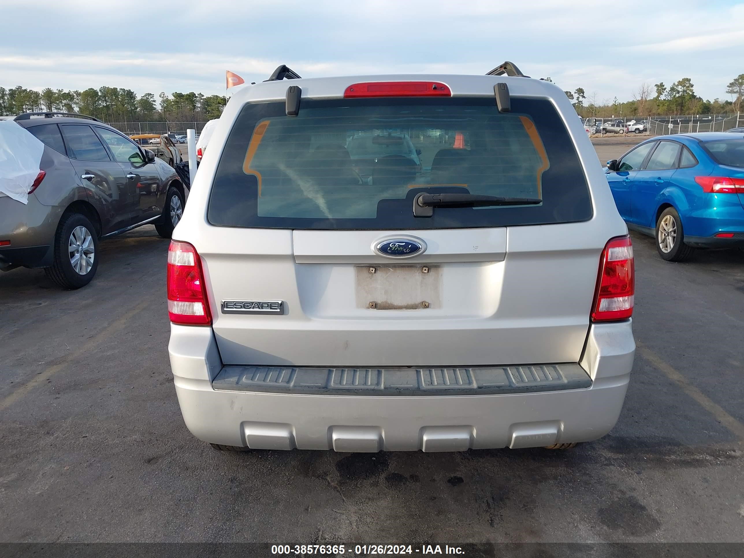 Photo 15 VIN: 1FMCU02Z88KD14553 - FORD ESCAPE 