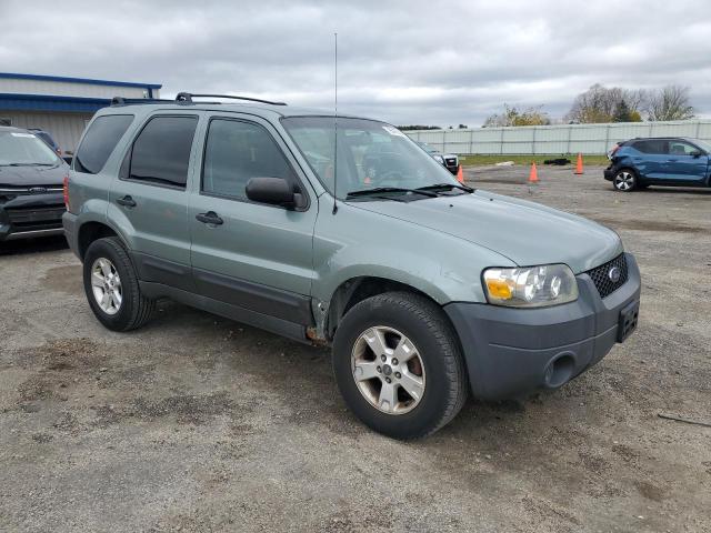 Photo 3 VIN: 1FMCU03105DA17737 - FORD ESCAPE XLT 