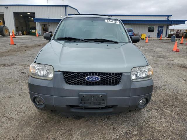 Photo 4 VIN: 1FMCU03105DA17737 - FORD ESCAPE XLT 