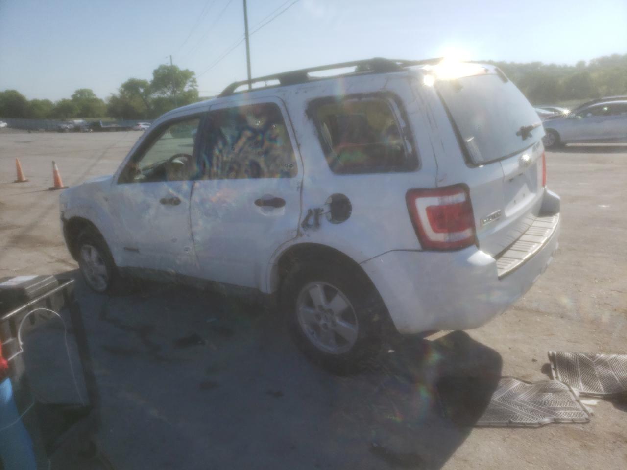 Photo 1 VIN: 1FMCU03108KD86758 - FORD ESCAPE 