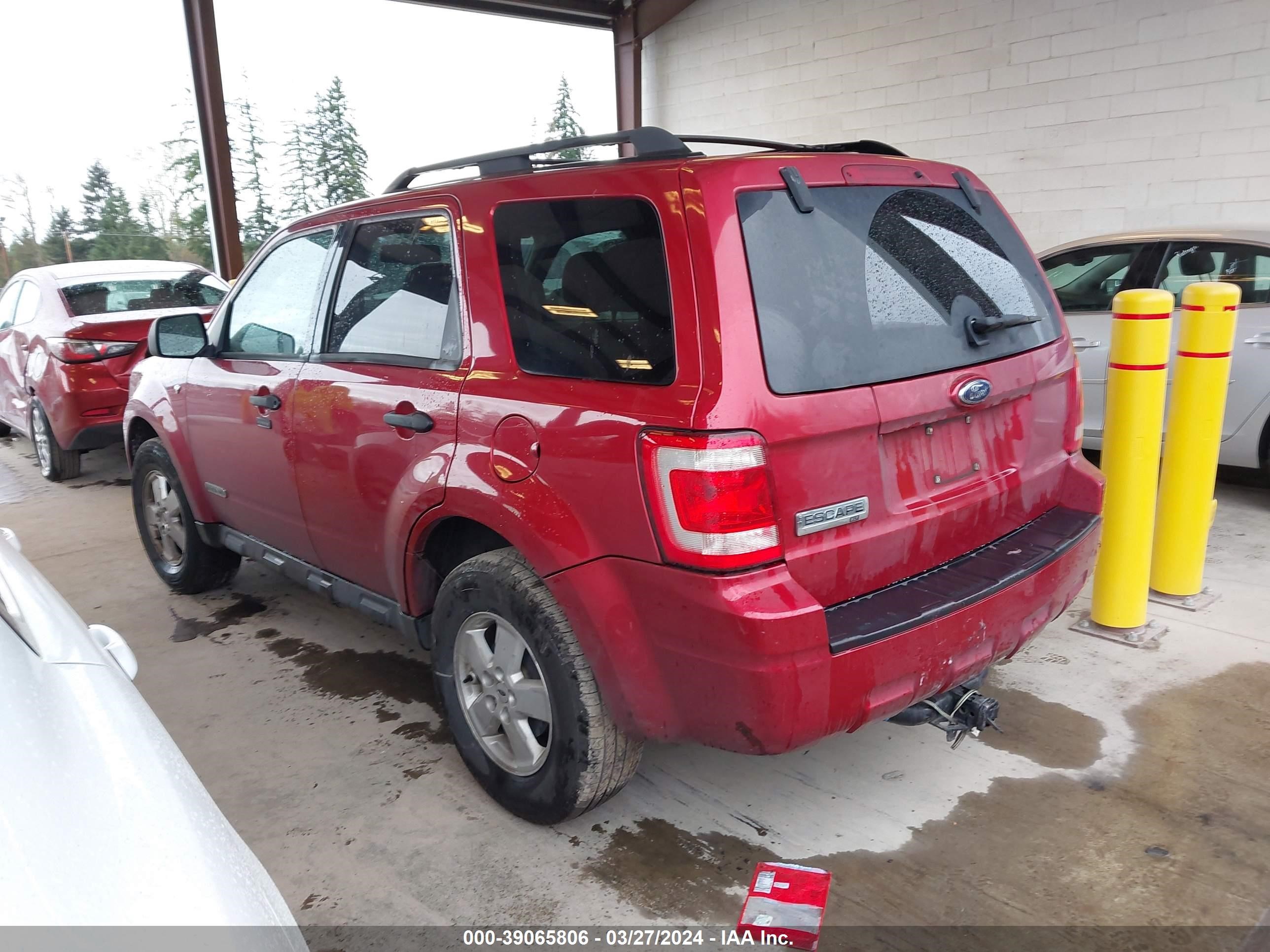 Photo 2 VIN: 1FMCU03108KE78937 - FORD ESCAPE 