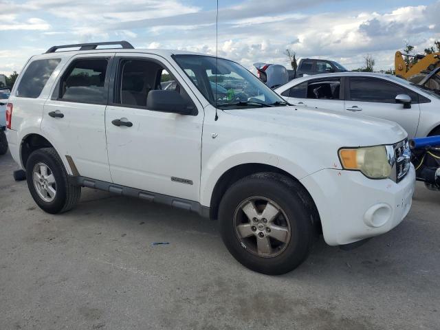 Photo 3 VIN: 1FMCU03118KA61911 - FORD ESCAPE XLT 