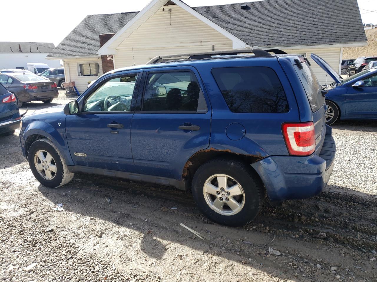 Photo 1 VIN: 1FMCU03128KC16630 - FORD ESCAPE 