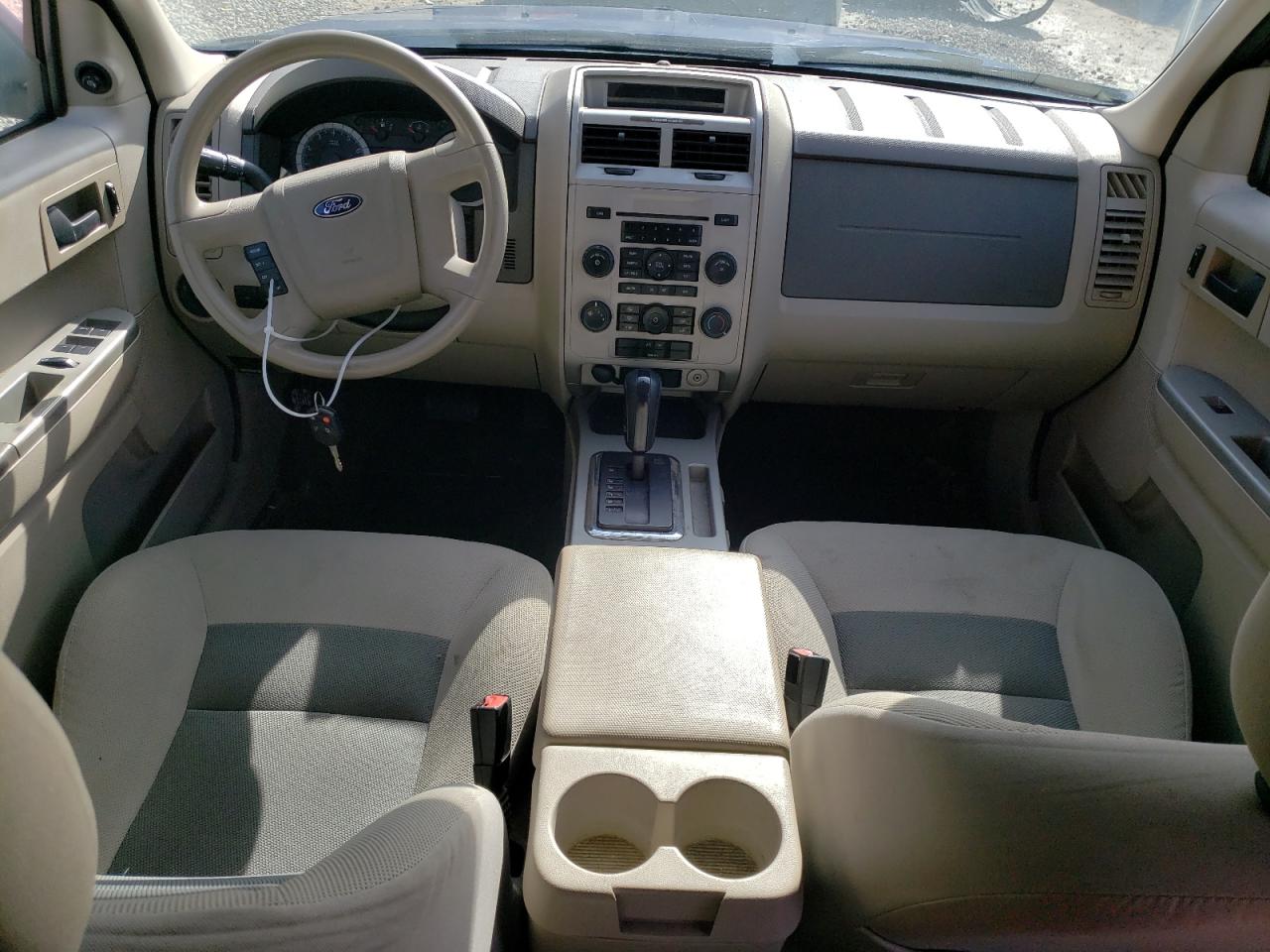 Photo 7 VIN: 1FMCU03128KC16630 - FORD ESCAPE 