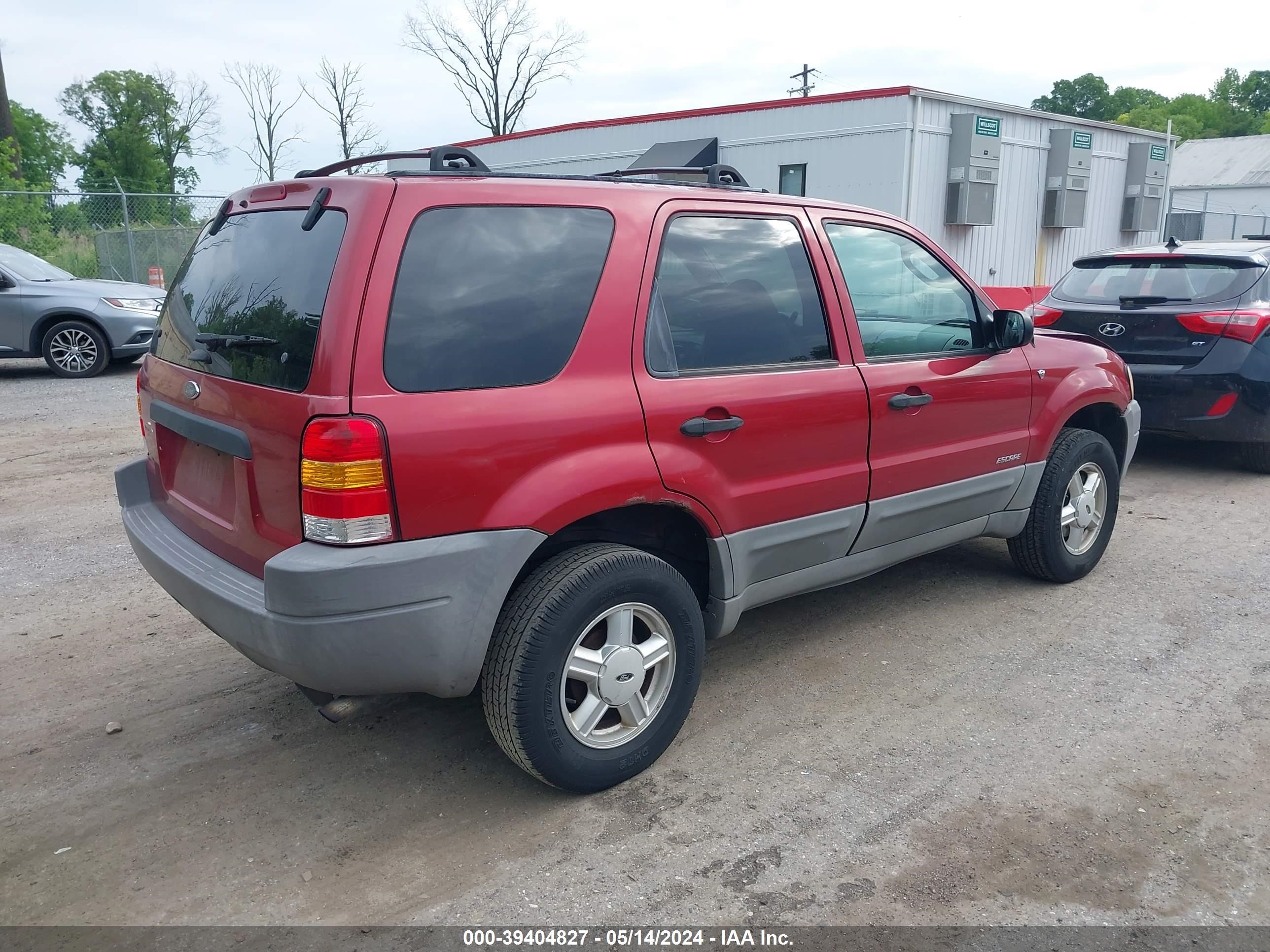 Photo 3 VIN: 1FMCU03131KB14128 - FORD ESCAPE 