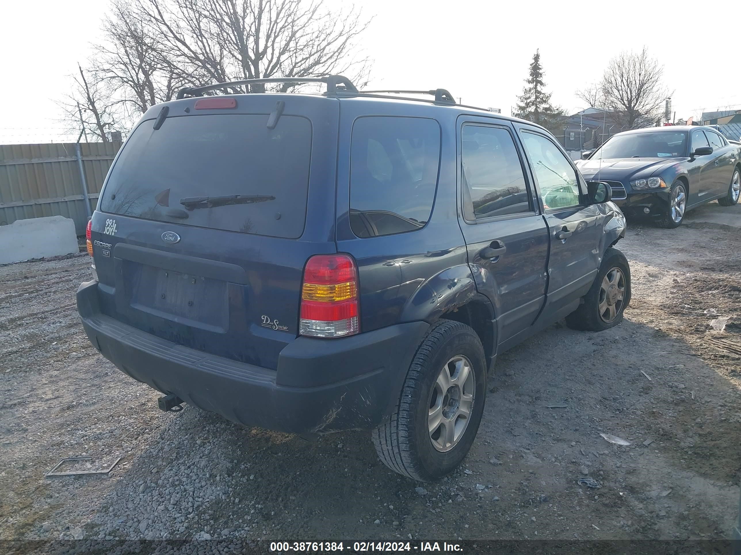 Photo 3 VIN: 1FMCU03134KA99005 - FORD ESCAPE 