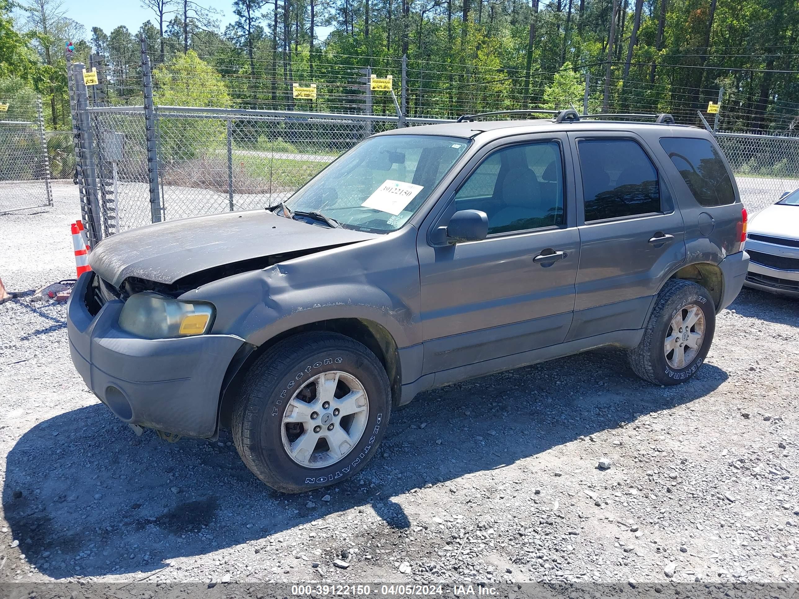 Photo 1 VIN: 1FMCU03136KA33282 - FORD ESCAPE 