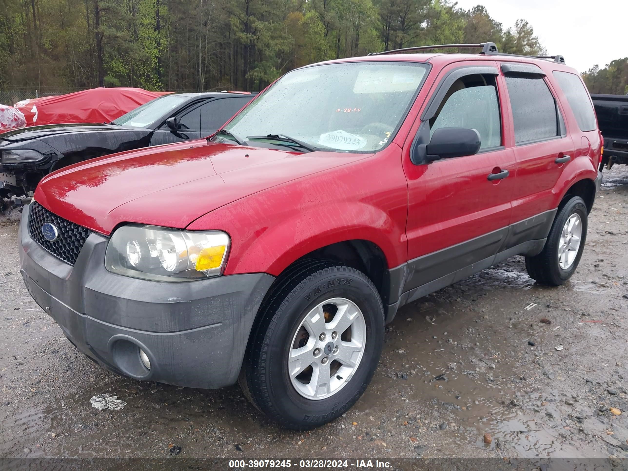 Photo 1 VIN: 1FMCU03137KB35084 - FORD ESCAPE 