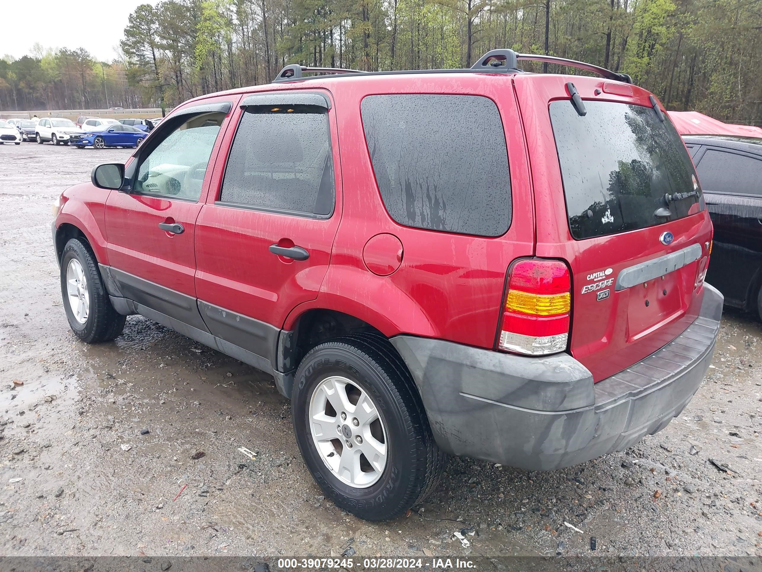 Photo 2 VIN: 1FMCU03137KB35084 - FORD ESCAPE 